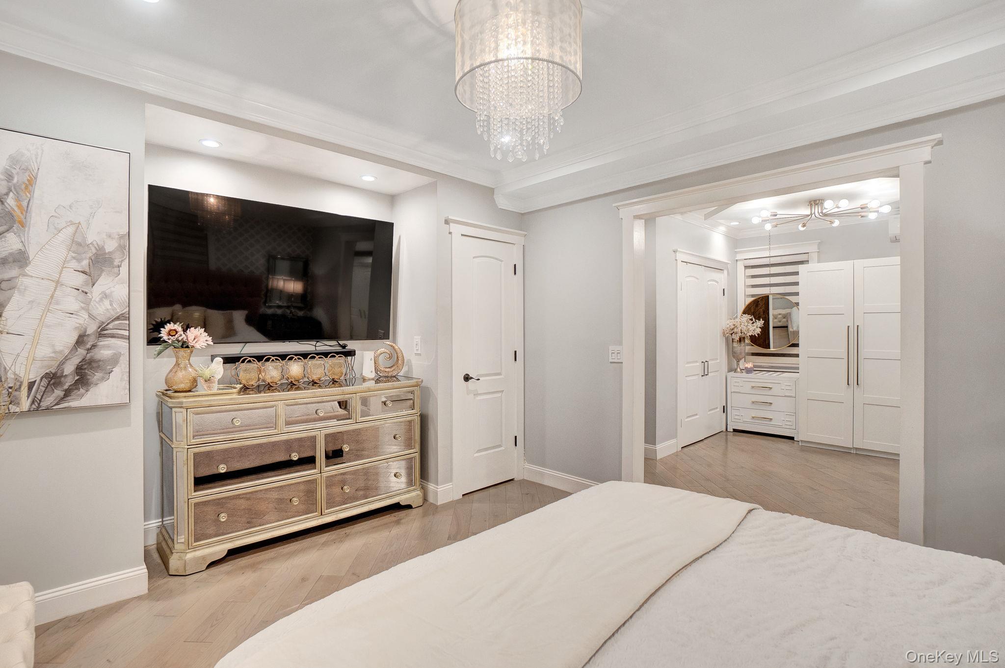 #19 photo, 122 Hoffman Street, Valley Stream , NY 11580