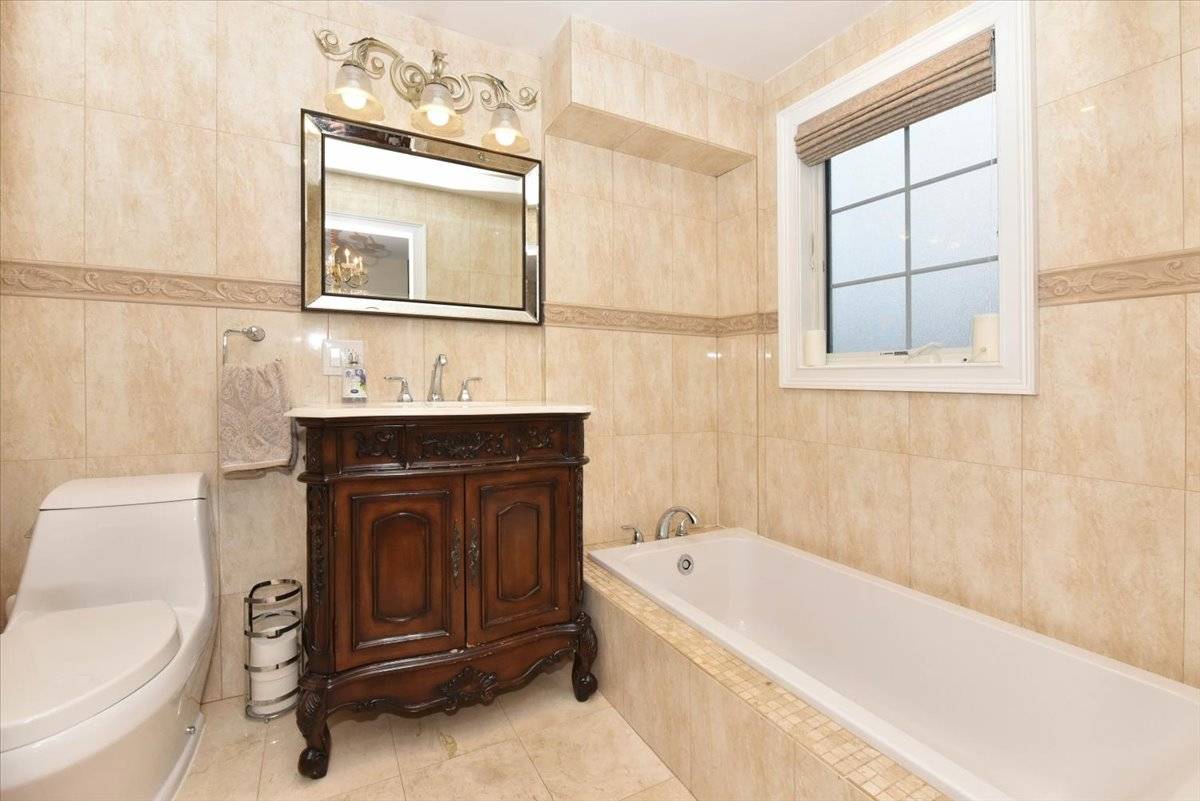 #30 photo, 50-05 215 Street, BAYSIDE , NY 11364