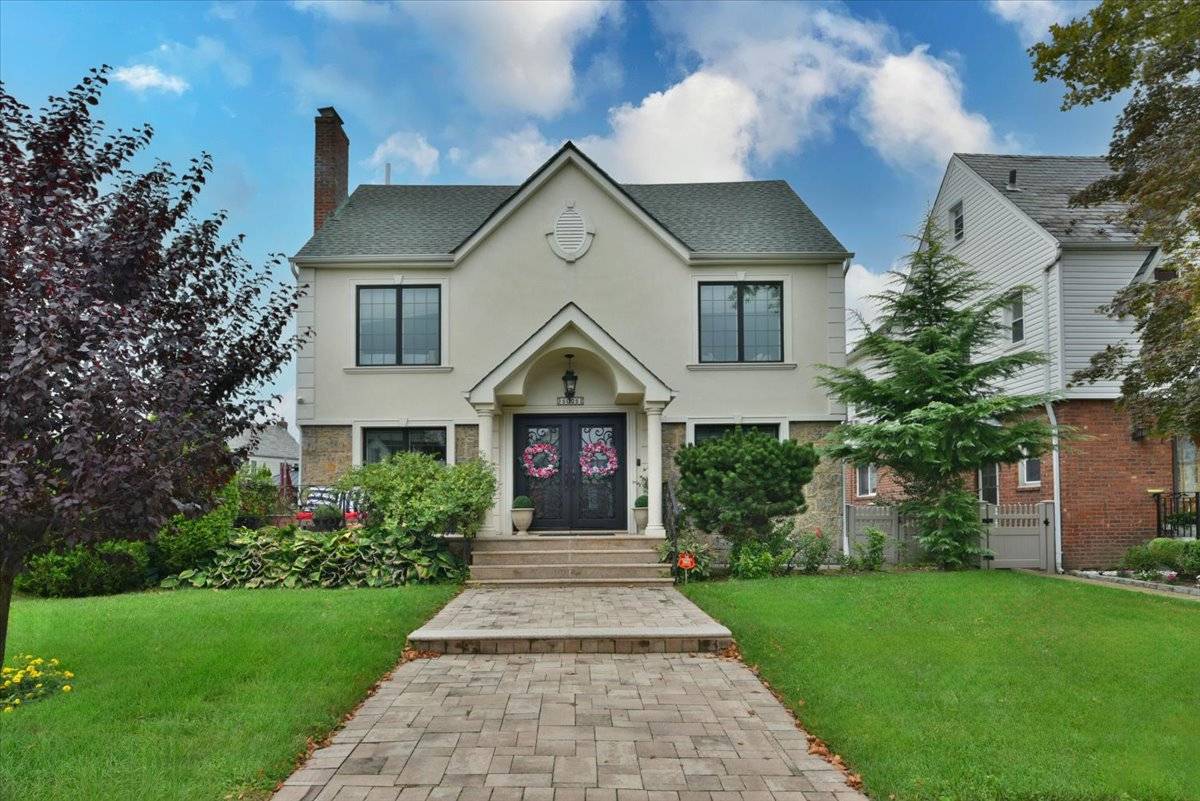 #37 photo, 50-05 215 Street, BAYSIDE , NY 11364