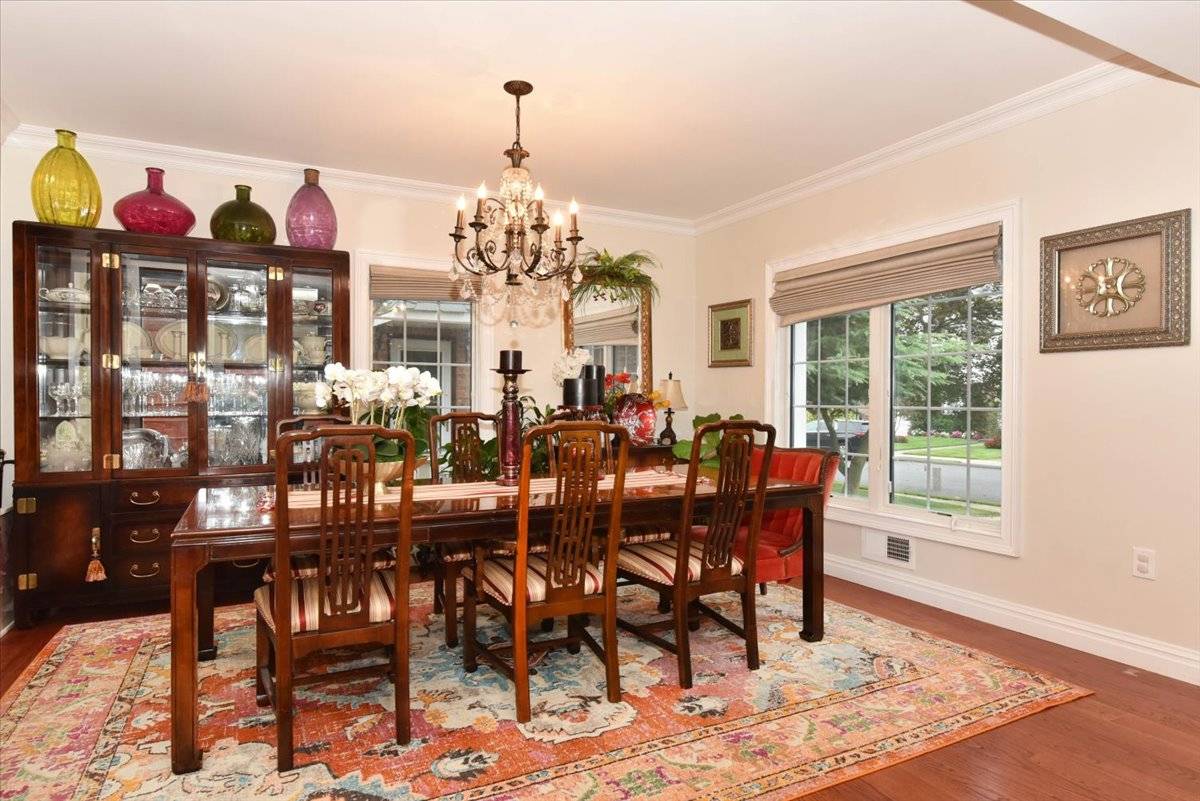 #41 photo, 50-05 215 Street, BAYSIDE , NY 11364