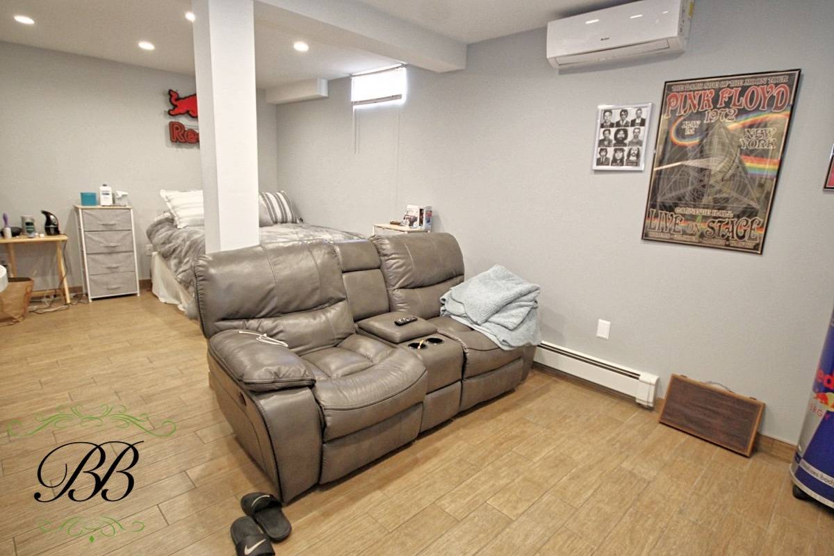 #16 photo, 2078 Bergen Avenue, ブルックリン区 Bergen Beach , NY 11234