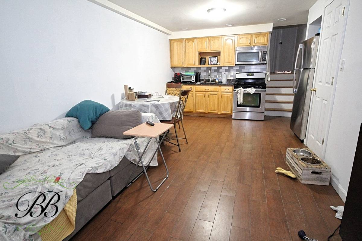 #4 photo, 2078 Bergen Avenue, ブルックリン区 Bergen Beach , NY 11234