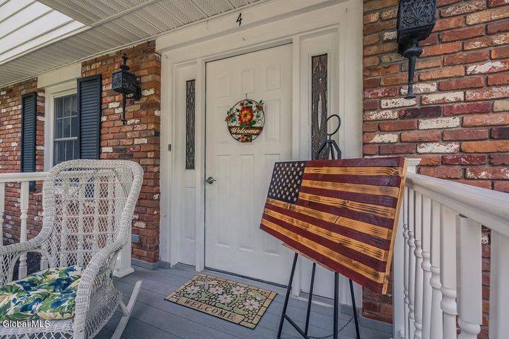 #19 photo, 4 Conifer, Burnt Hills , NY 12027