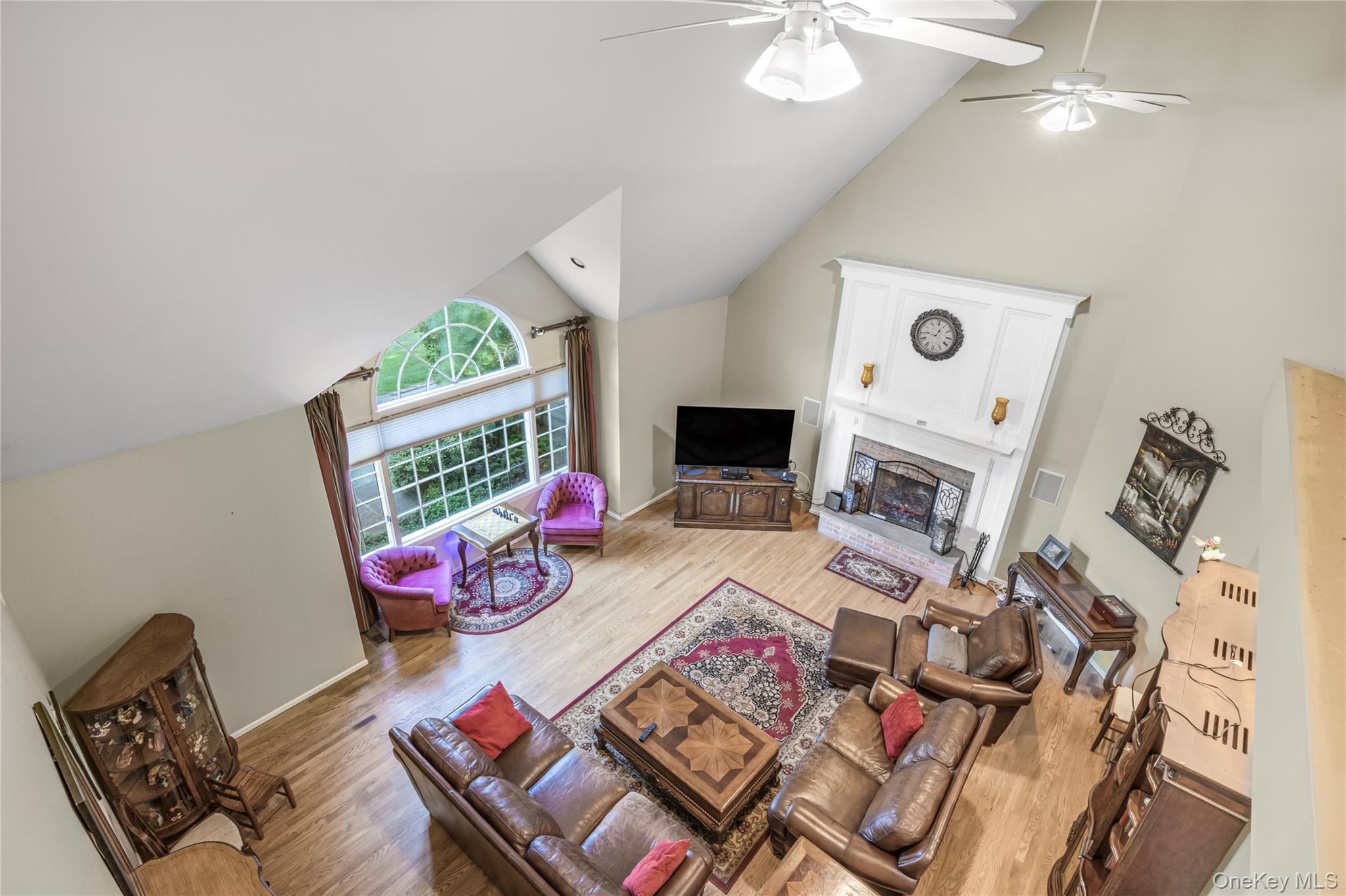 #12 photo, 8 Brian Lane, Mount Sinai , NY 11766