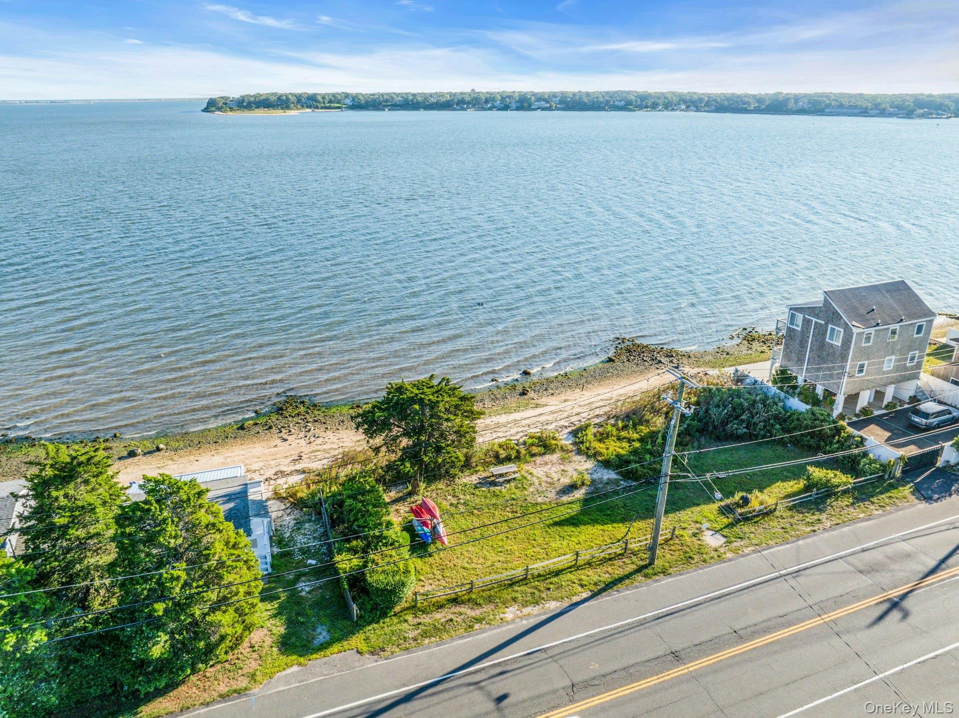 #1 photo, 291 E Montauk Highway, サフォーク郡 Hampton Bays , NY 11946