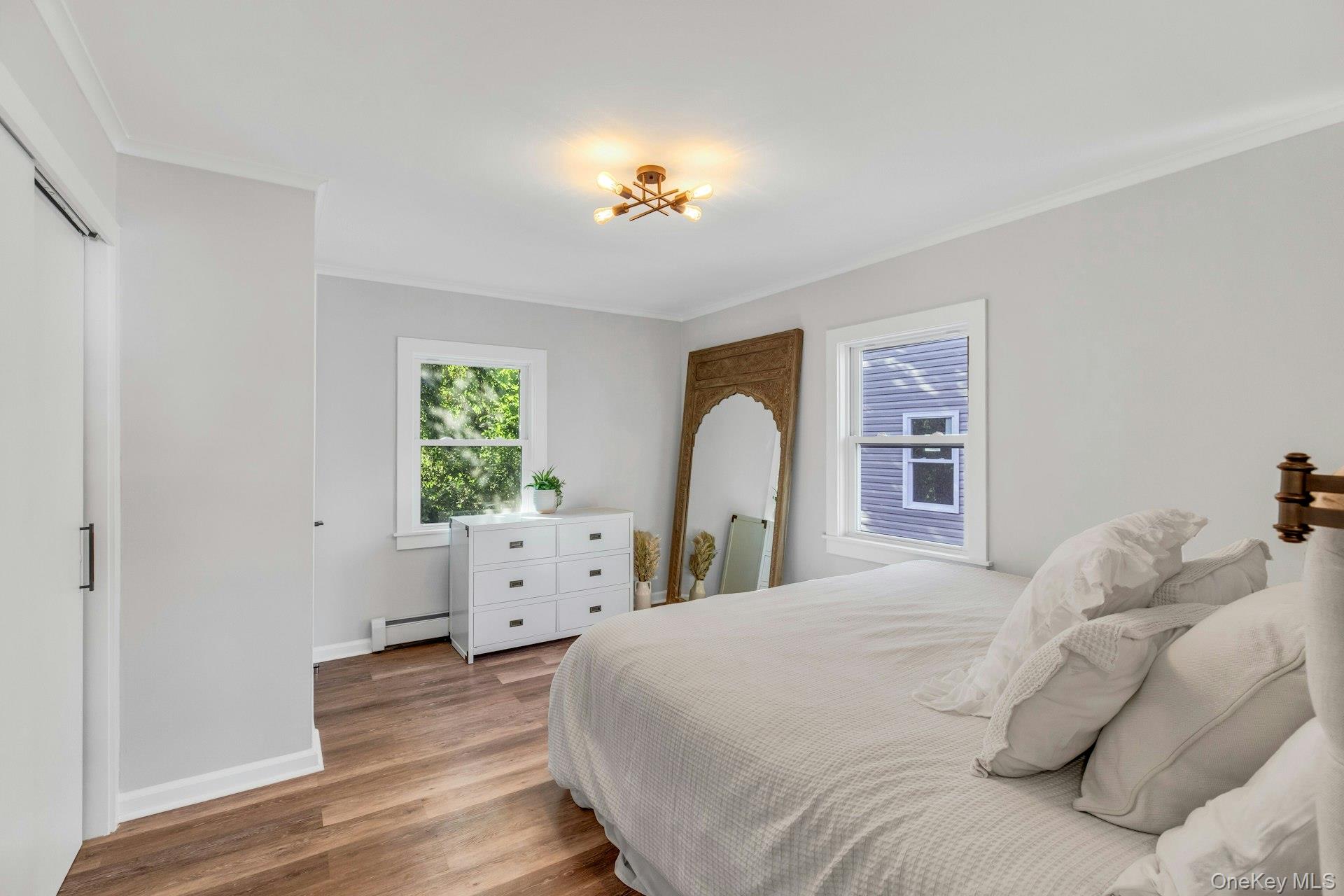 #11 photo, 291 E Montauk Highway, サフォーク郡 Hampton Bays , NY 11946