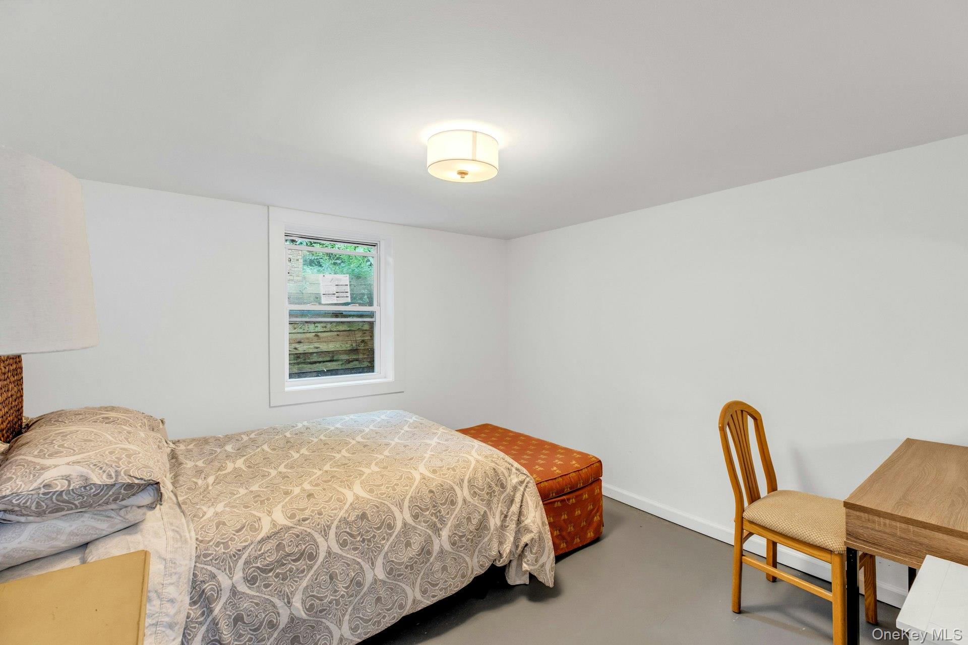 #14 photo, 291 E Montauk Highway, サフォーク郡 Hampton Bays , NY 11946