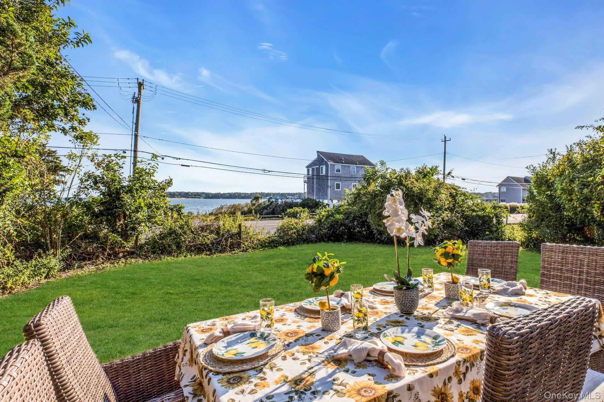 #3 photo, 291 E Montauk Highway, サフォーク郡 Hampton Bays , NY 11946