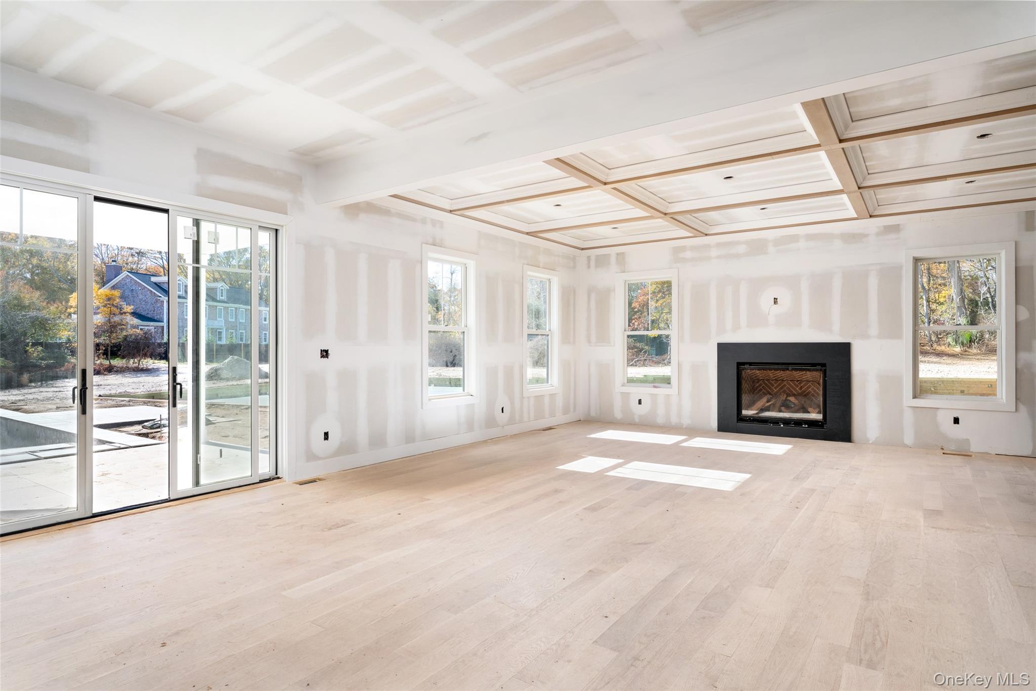 #8 photo, 48 Whites Lane, Southampton , NY 11968