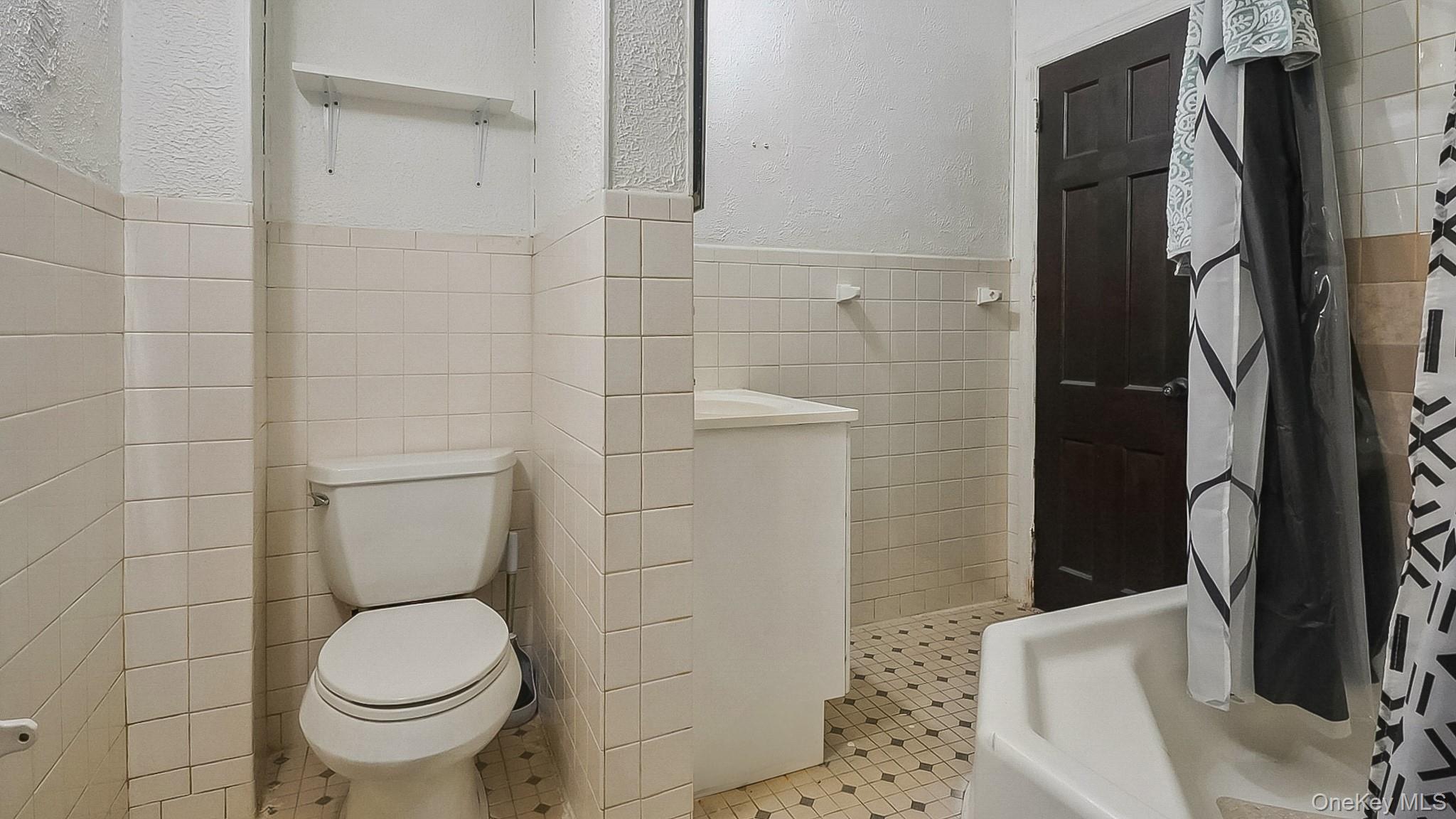 #12 photo, 252 S 10th Avenue, Mount Vernon , NY 10550