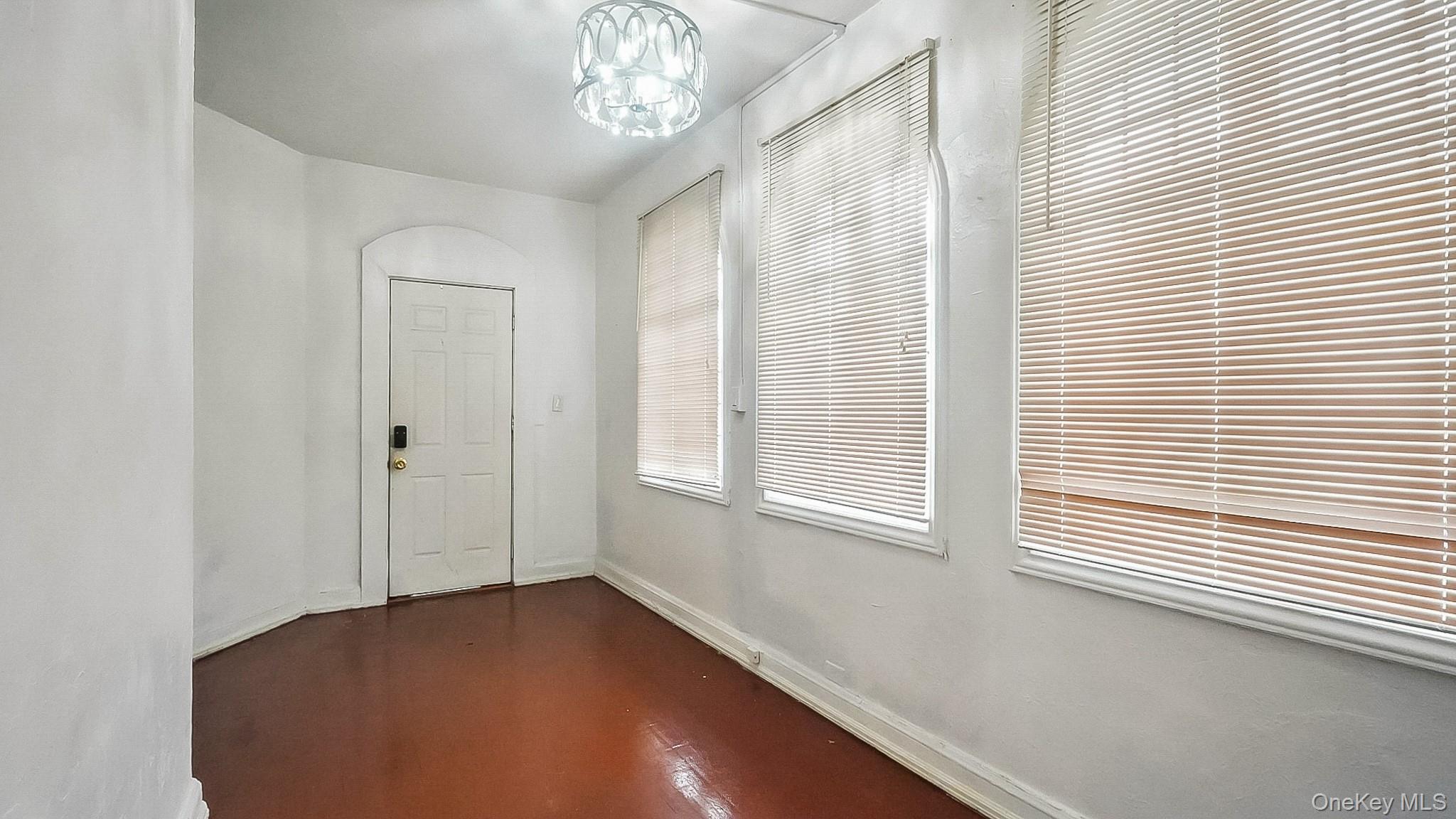 #16 photo, 252 S 10th Avenue, Mount Vernon , NY 10550