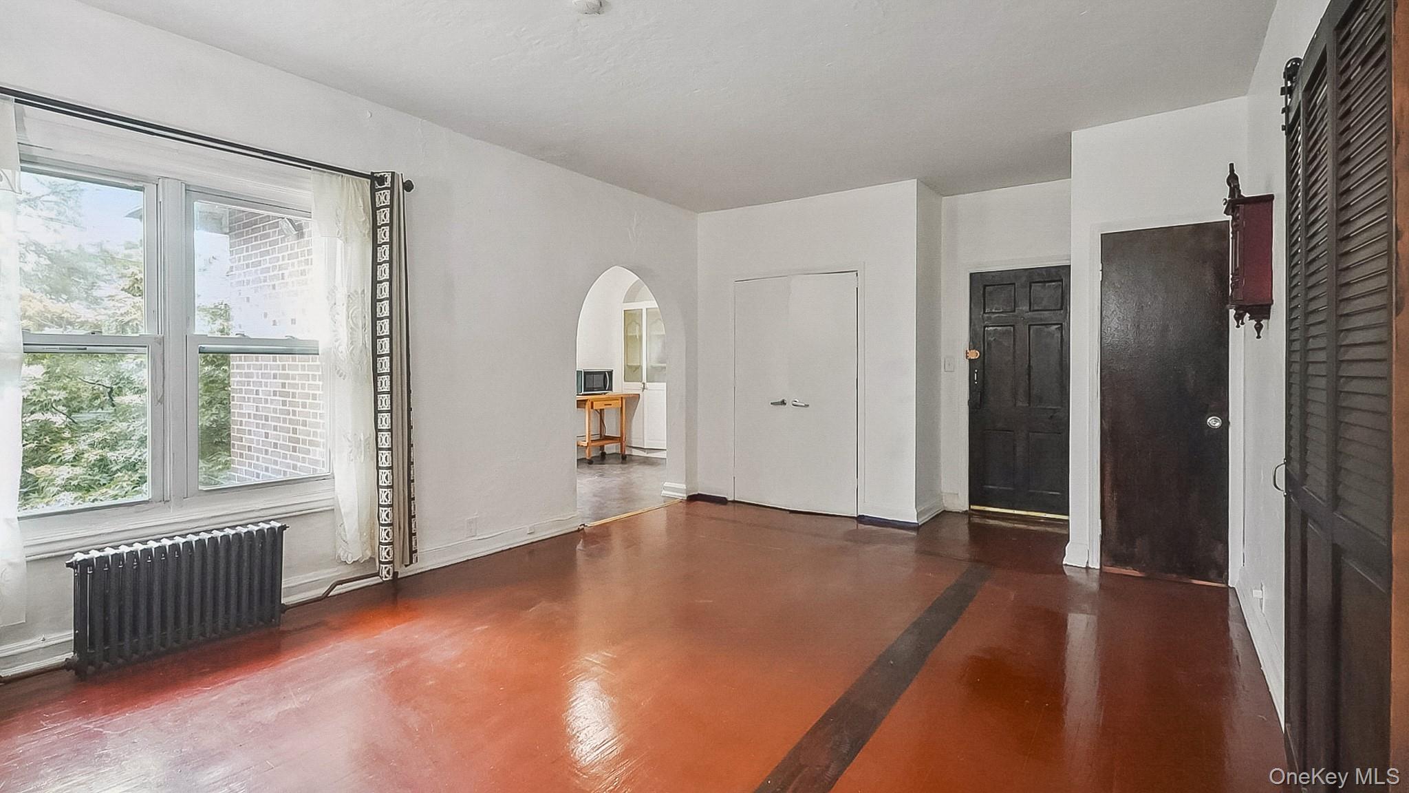 #4 photo, 252 S 10th Avenue, Mount Vernon , NY 10550