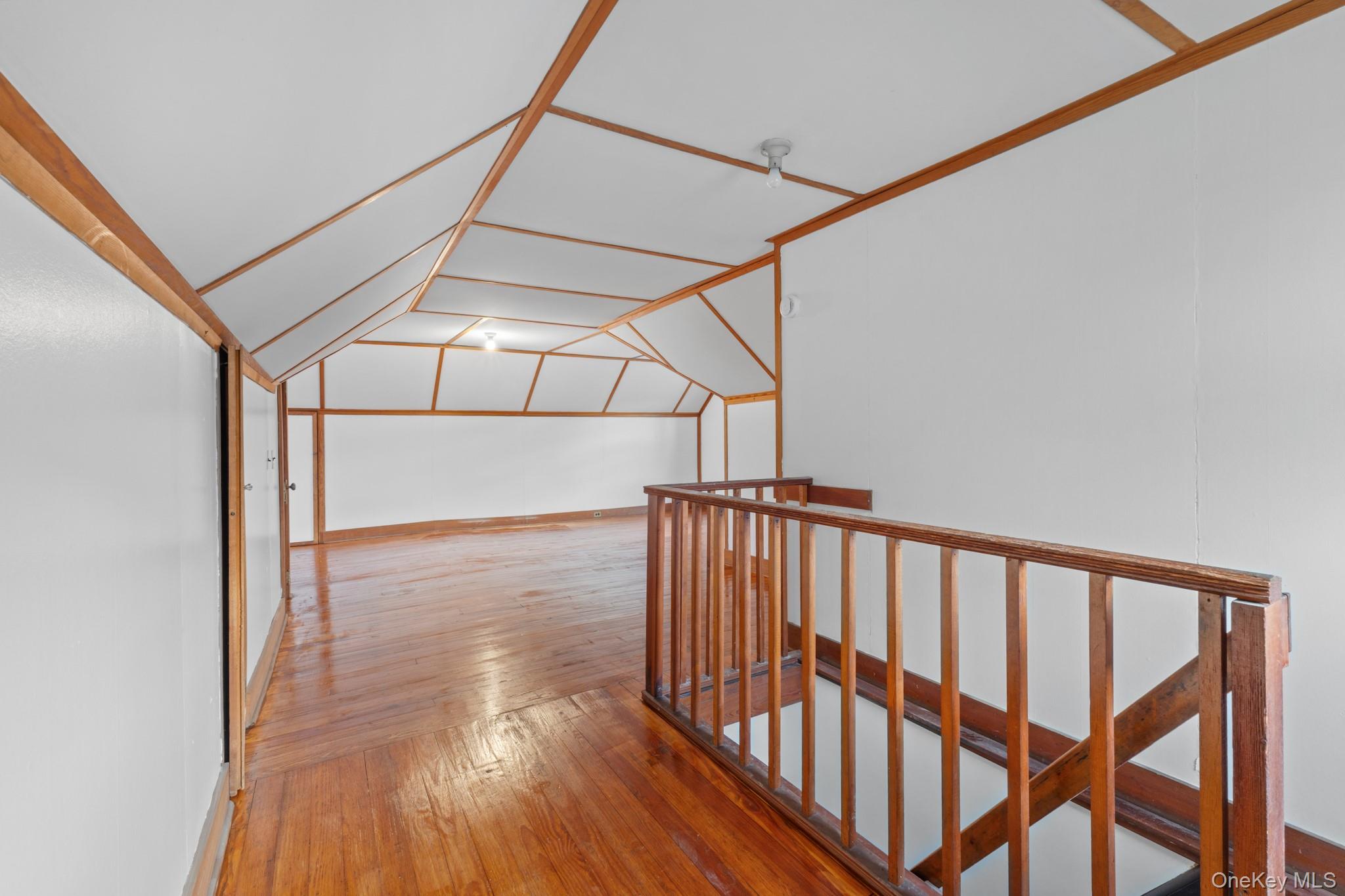 #19 photo, 16 Oak Terrace, Suffern , NY 10901