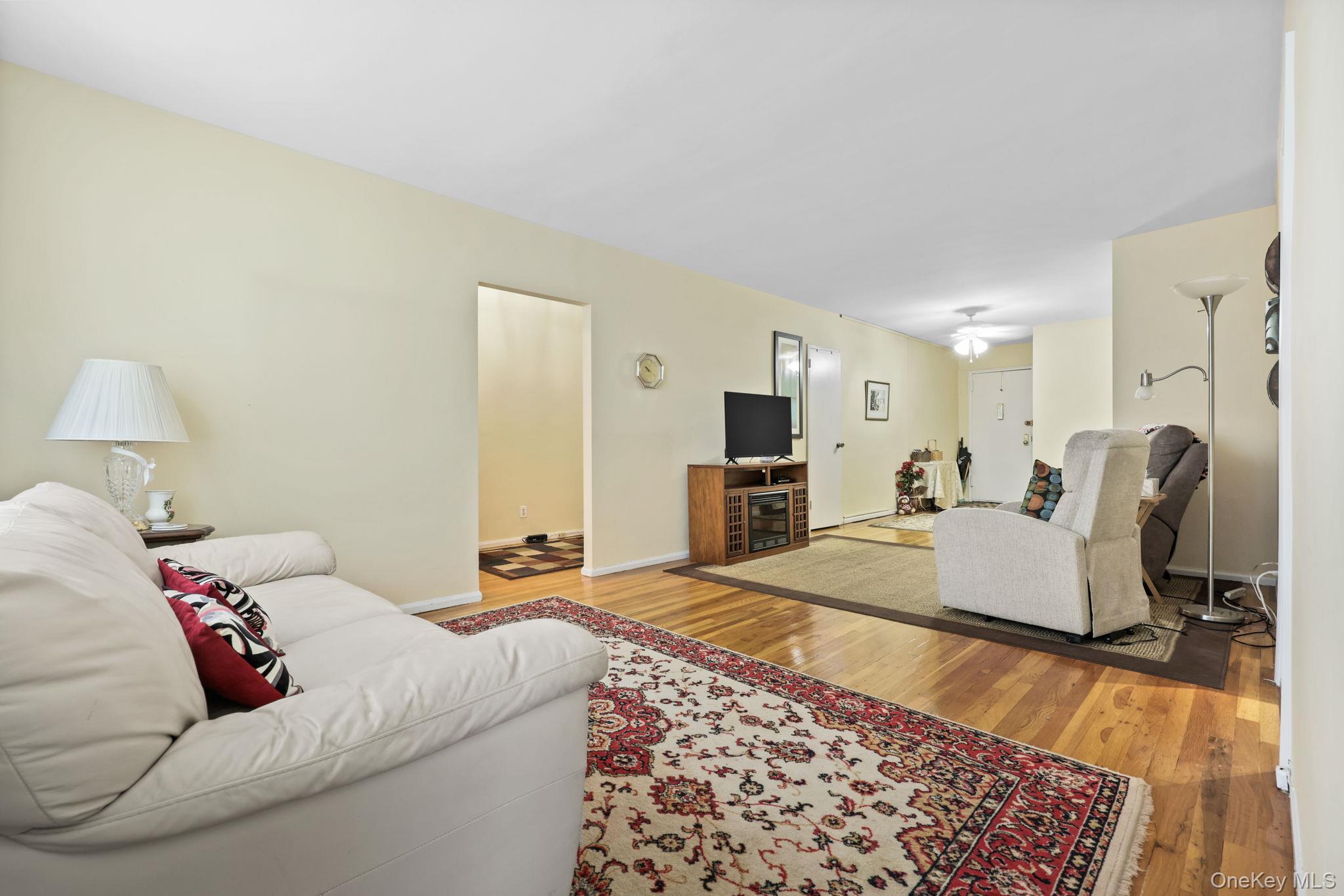 #14 photo, 30 E Hartsdale Avenue, Hartsdale , NY 10530