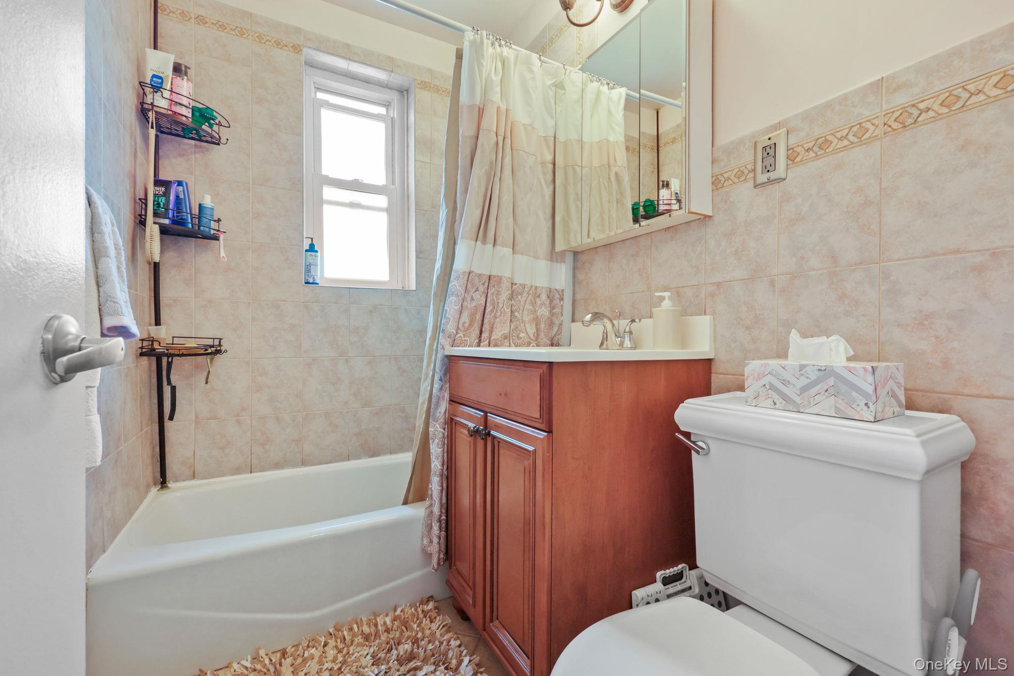 #19 photo, 30 E Hartsdale Avenue, Hartsdale , NY 10530