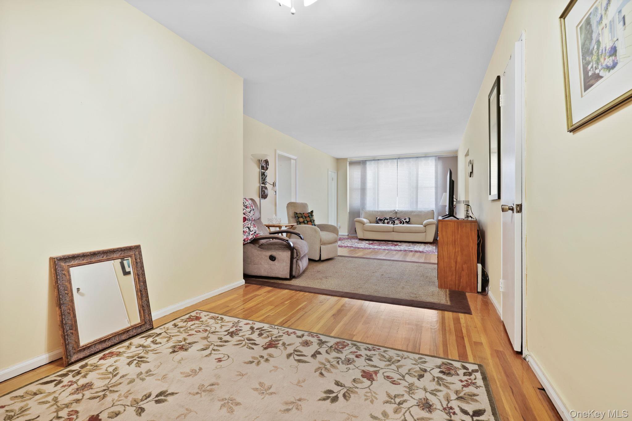 #7 photo, 30 E Hartsdale Avenue, Hartsdale , NY 10530