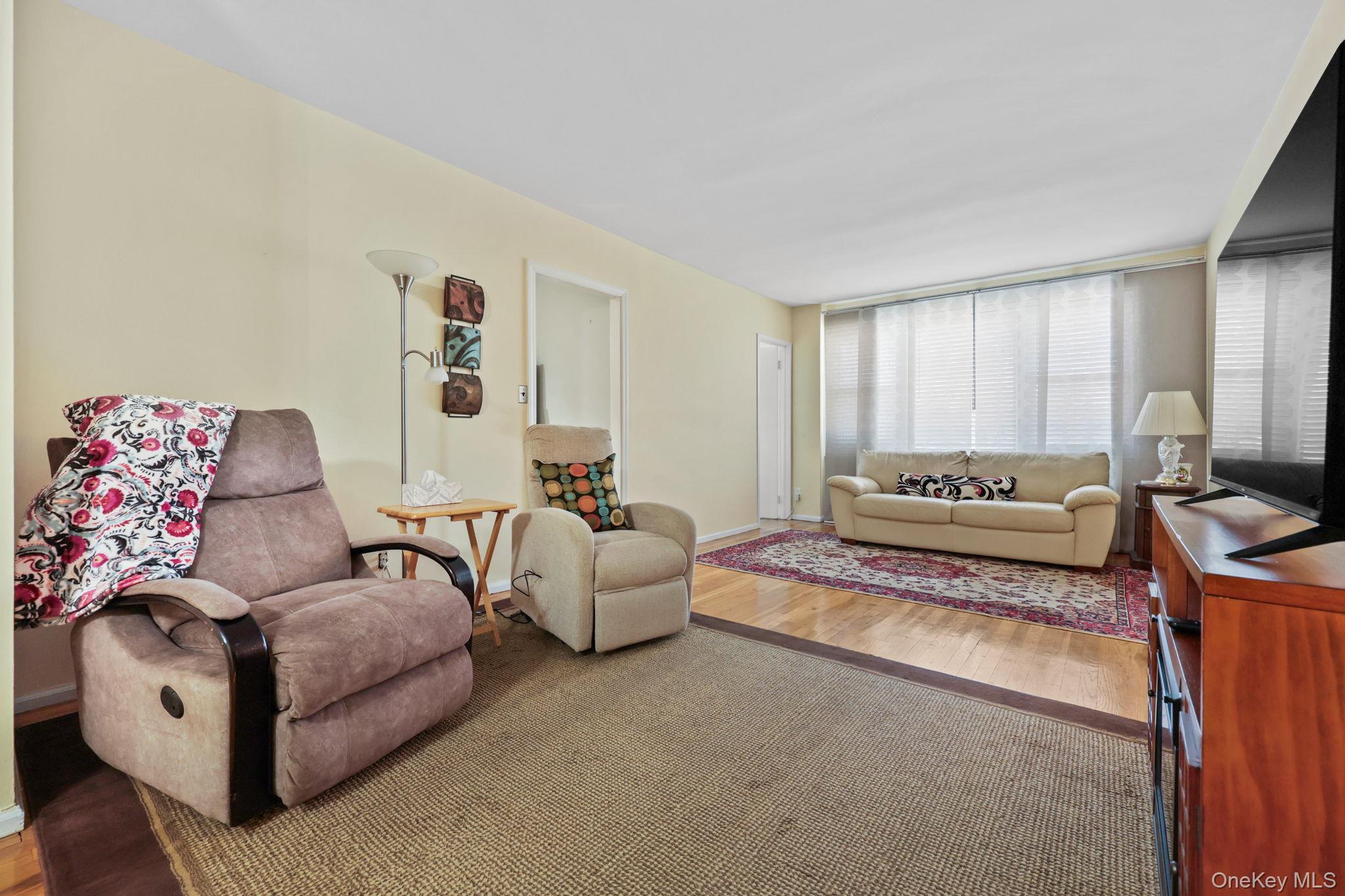 #9 photo, 30 E Hartsdale Avenue, Hartsdale , NY 10530