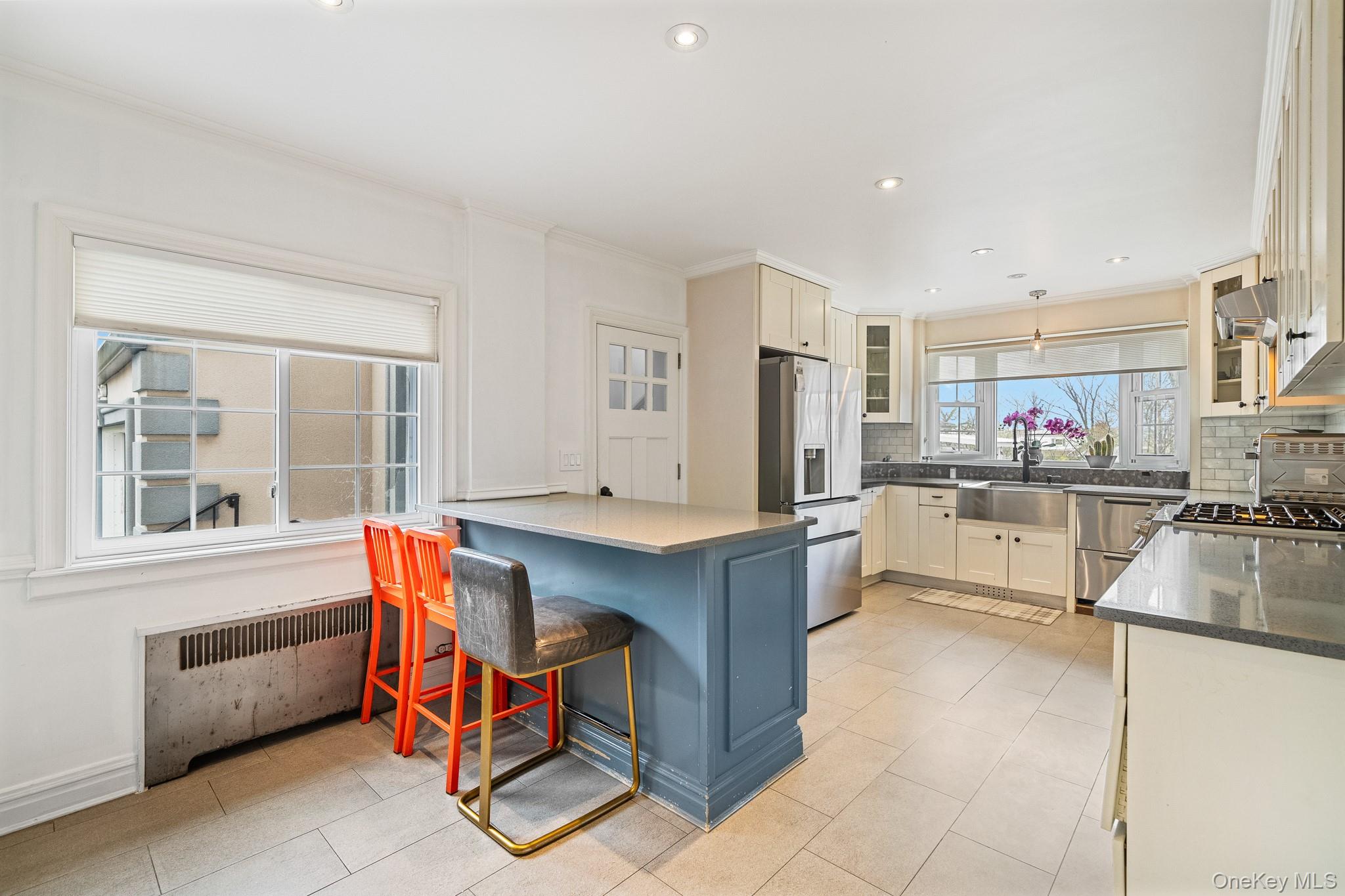 #12 photo, 191 Dunwoodie Street, Yonkers , NY 10704