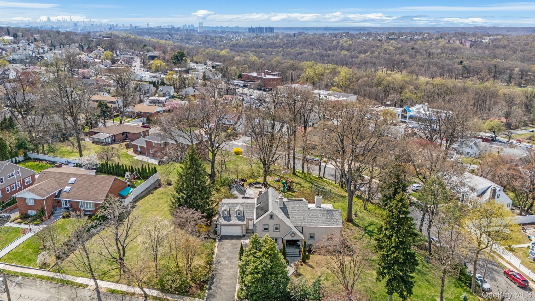 #2 photo, 191 Dunwoodie Street, Yonkers , NY 10704