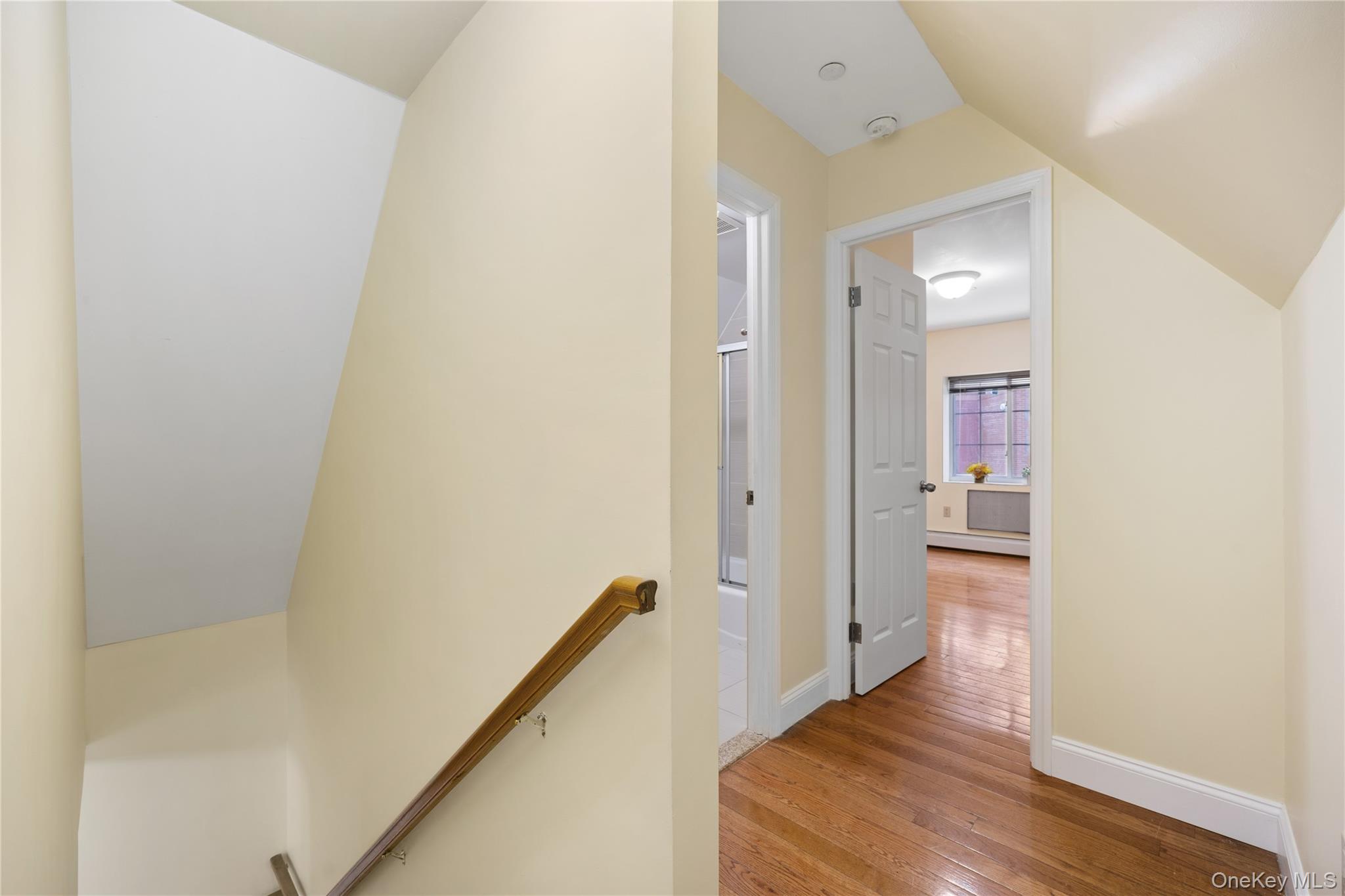 #13 photo, 183-26 Booth Memorial Avenue, Fresh Meadows , NY 11365