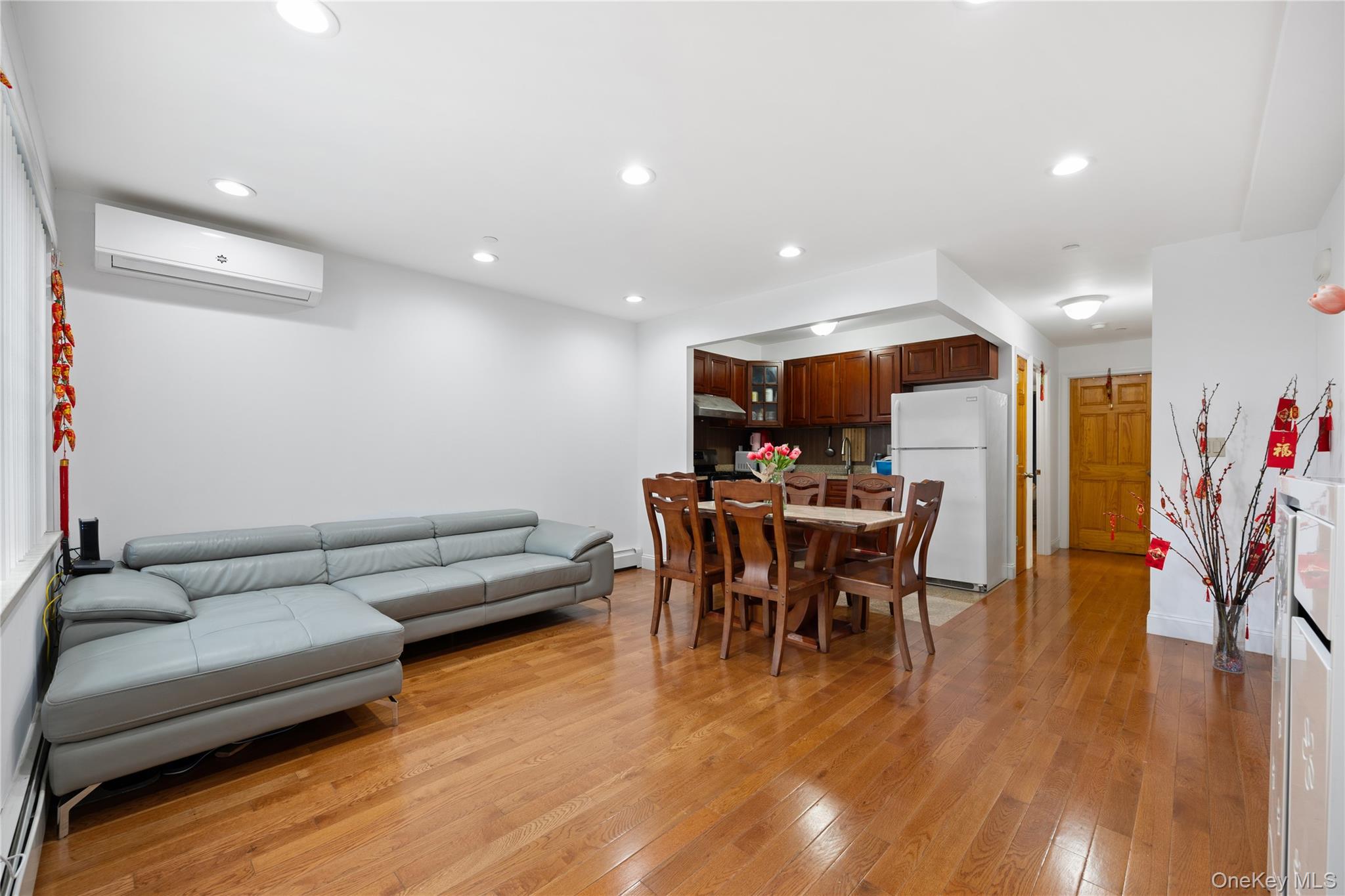 #18 photo, 183-26 Booth Memorial Avenue, Fresh Meadows , NY 11365