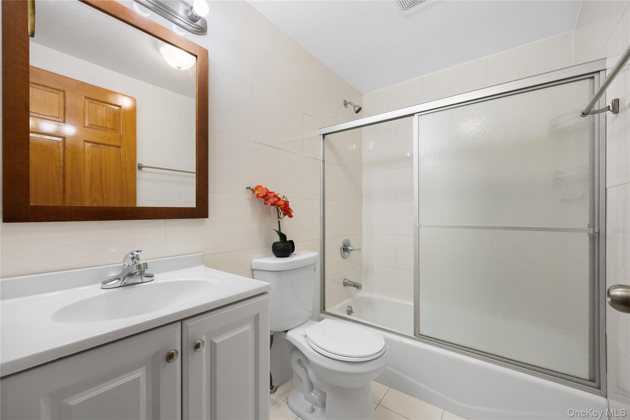 #8 photo, 183-26 Booth Memorial Avenue, Fresh Meadows , NY 11365