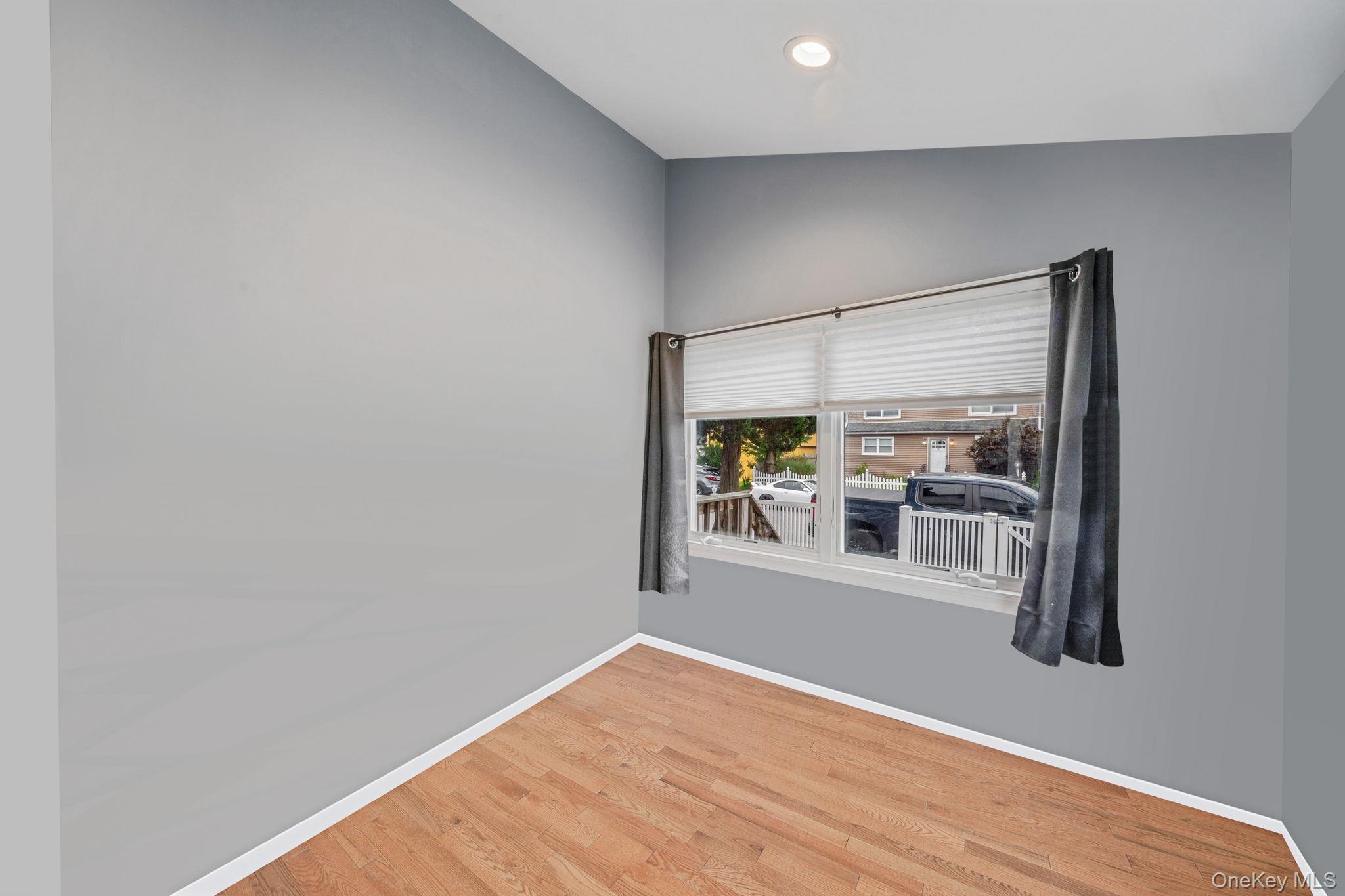 #17 photo, 794 Pecan Street, Lindenhurst , NY 11757