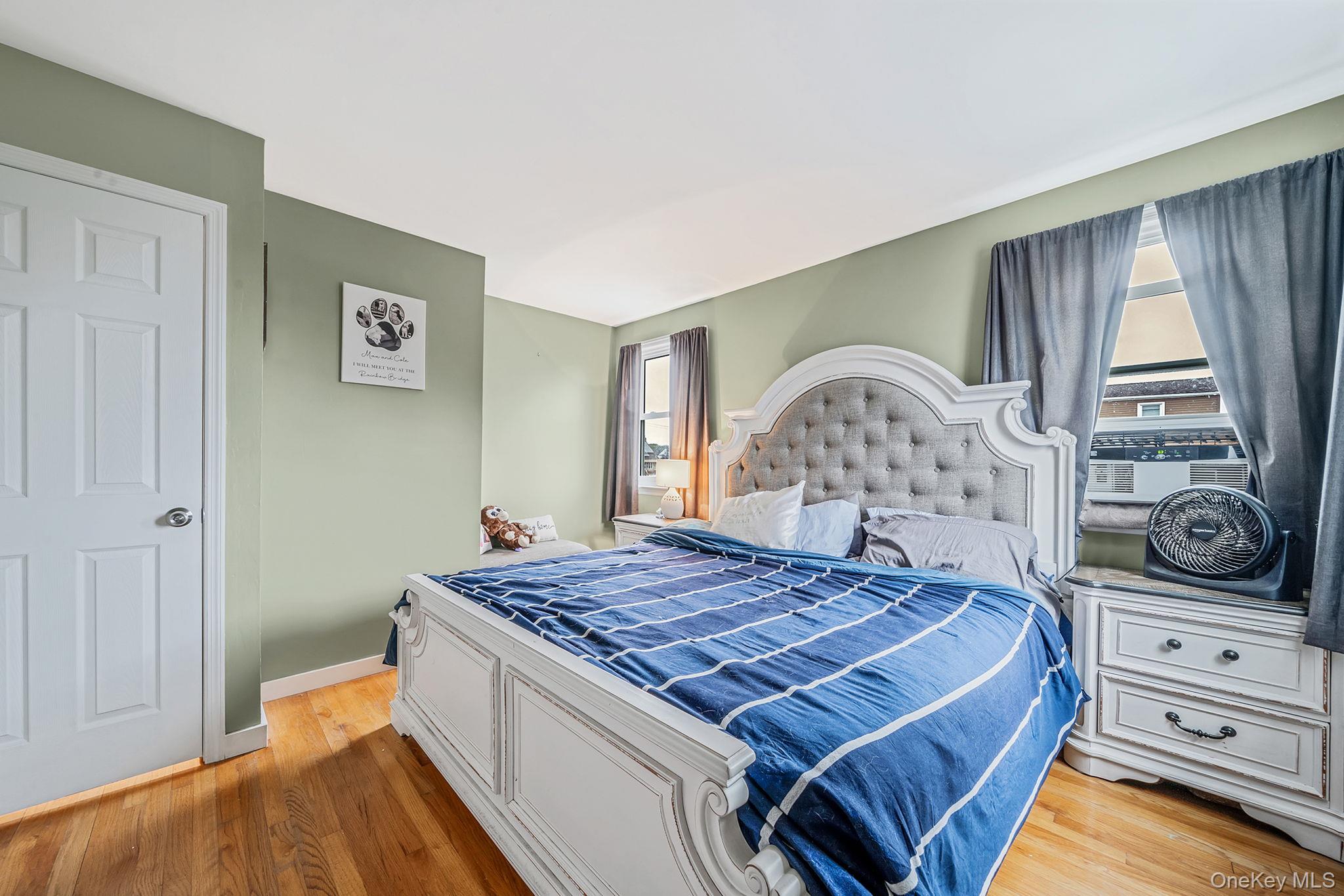 #20 photo, 794 Pecan Street, Lindenhurst , NY 11757