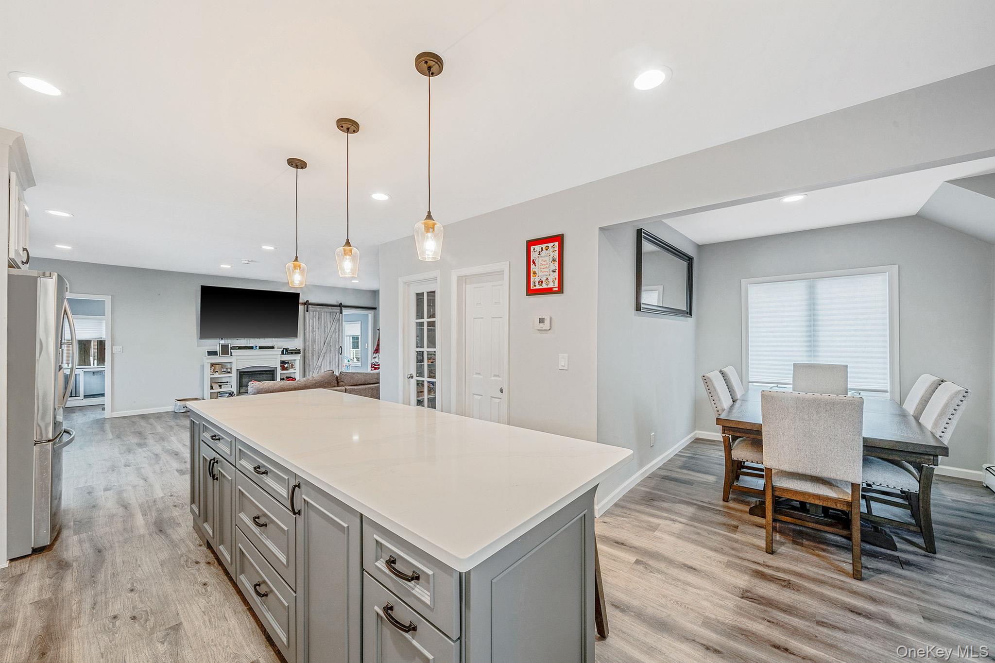 #7 photo, 794 Pecan Street, Lindenhurst , NY 11757