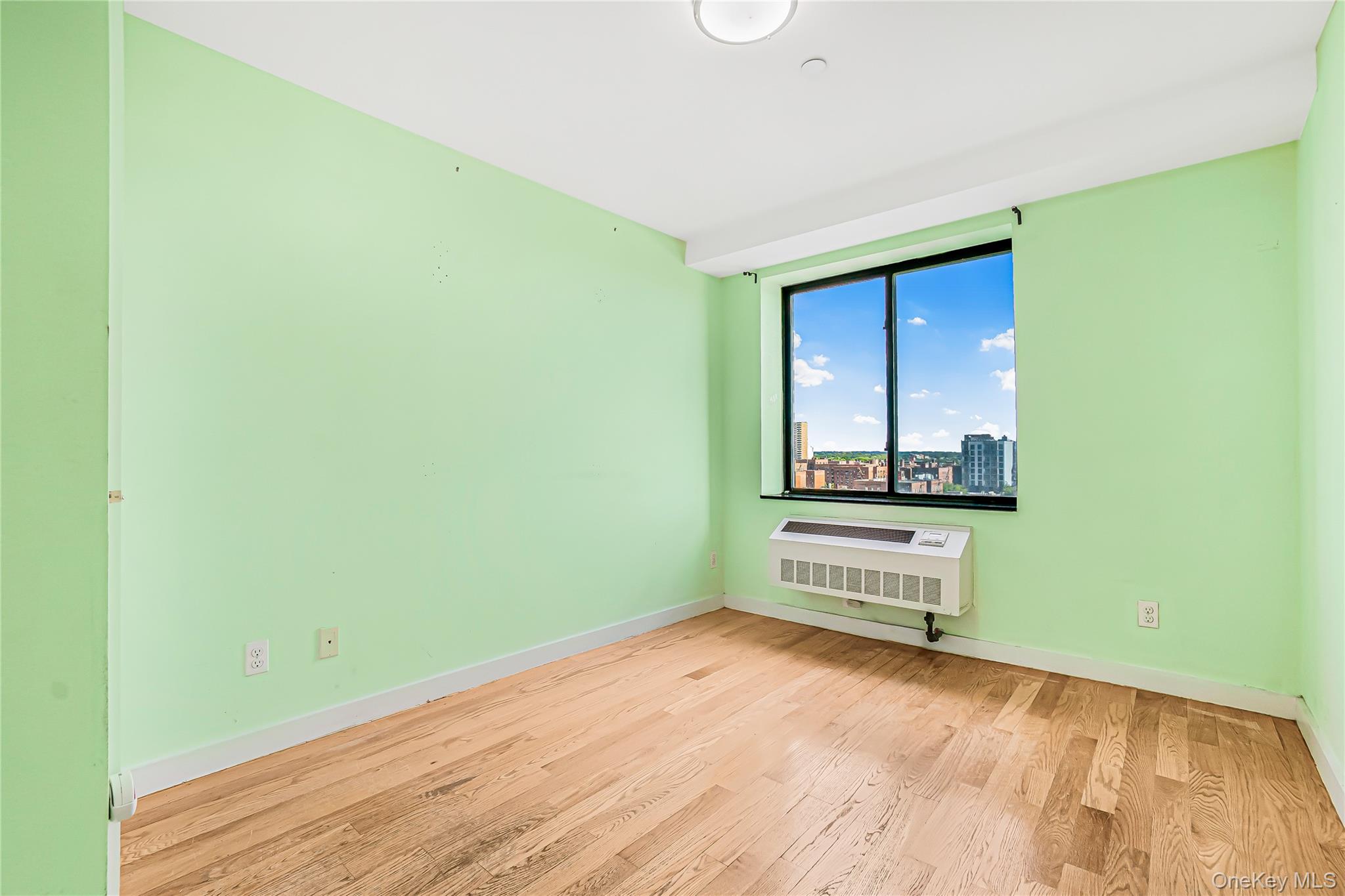 #2 photo, 132-35 41 Road, クイーンズ区 Flushing , NY 11355