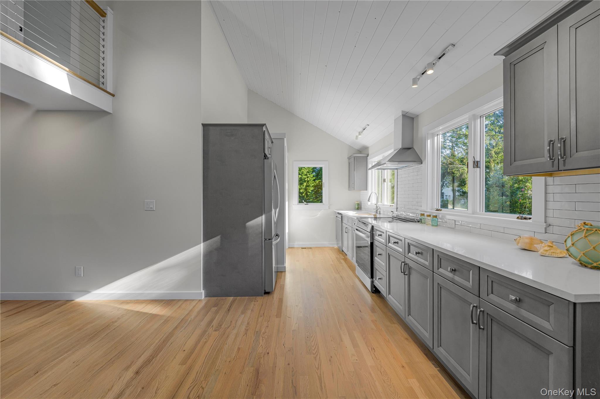 #13 photo, 2435 Cedar Lane, サフォーク郡 East Marion , NY 11939