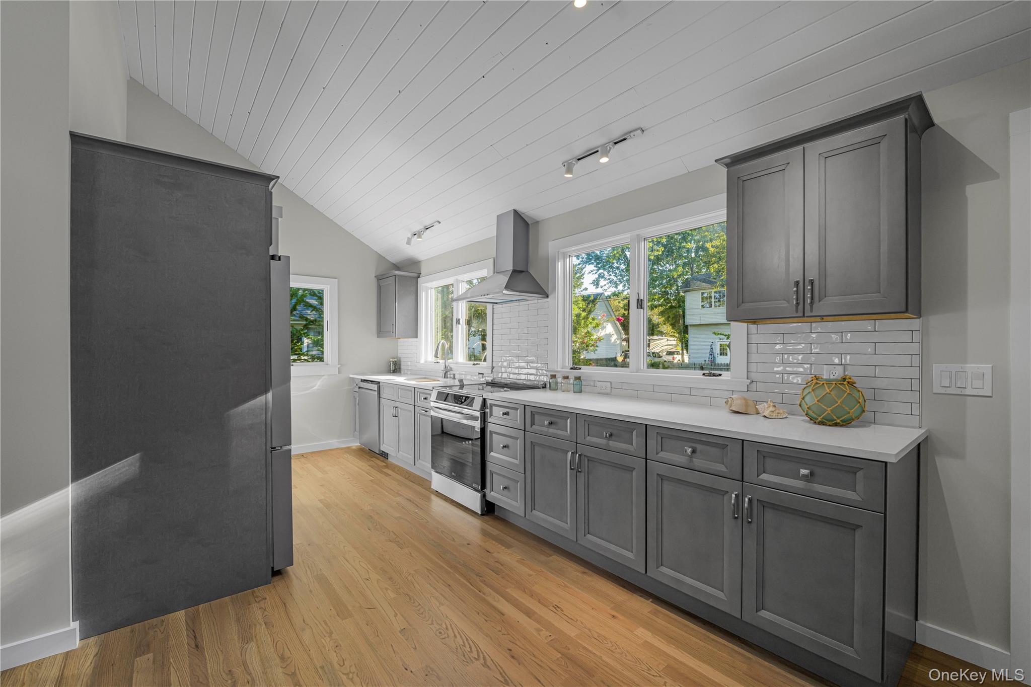 #14 photo, 2435 Cedar Lane, サフォーク郡 East Marion , NY 11939