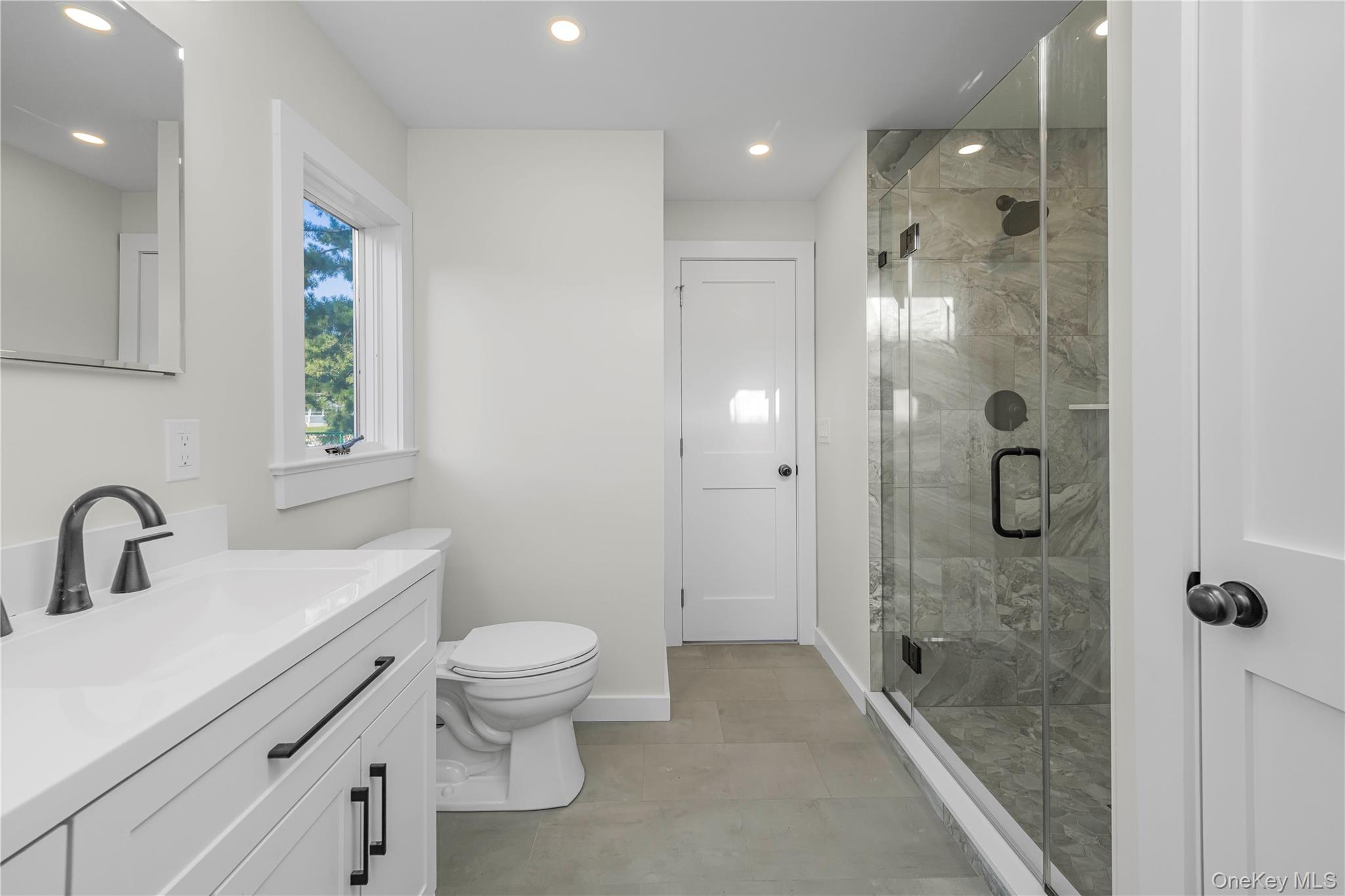 #19 photo, 2435 Cedar Lane, サフォーク郡 East Marion , NY 11939