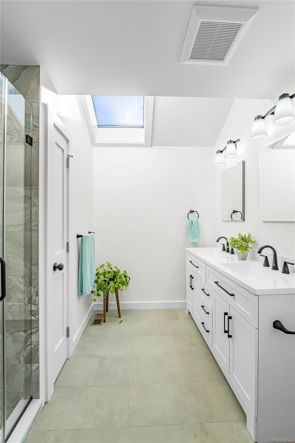 #20 photo, 2435 Cedar Lane, サフォーク郡 East Marion , NY 11939