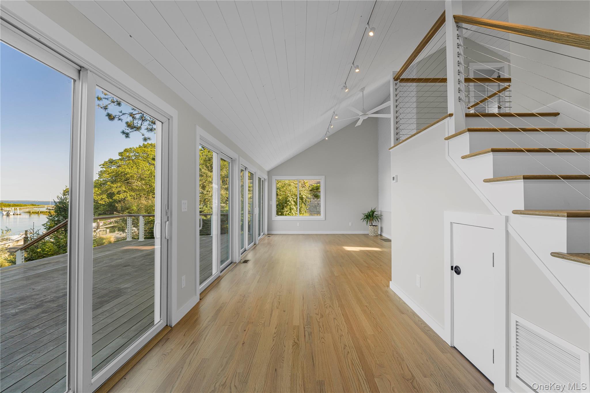 #9 photo, 2435 Cedar Lane, サフォーク郡 East Marion , NY 11939