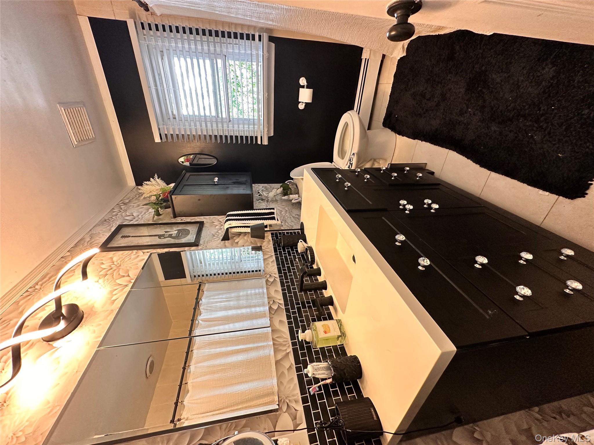 #7 photo, 1519 Wantagh Avenue, Wantagh , NY 11793