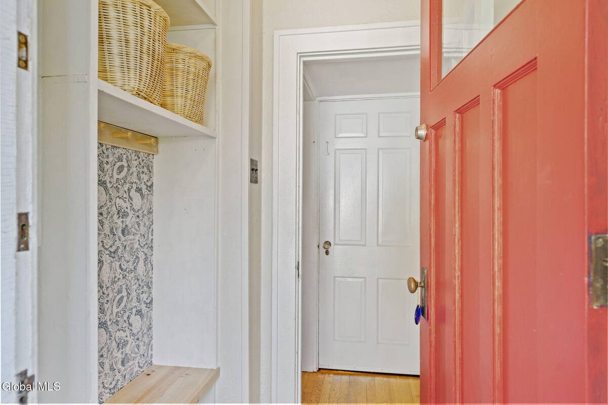 #29 photo, 39 5th Avenue, Saratoga Springs , NY 12866