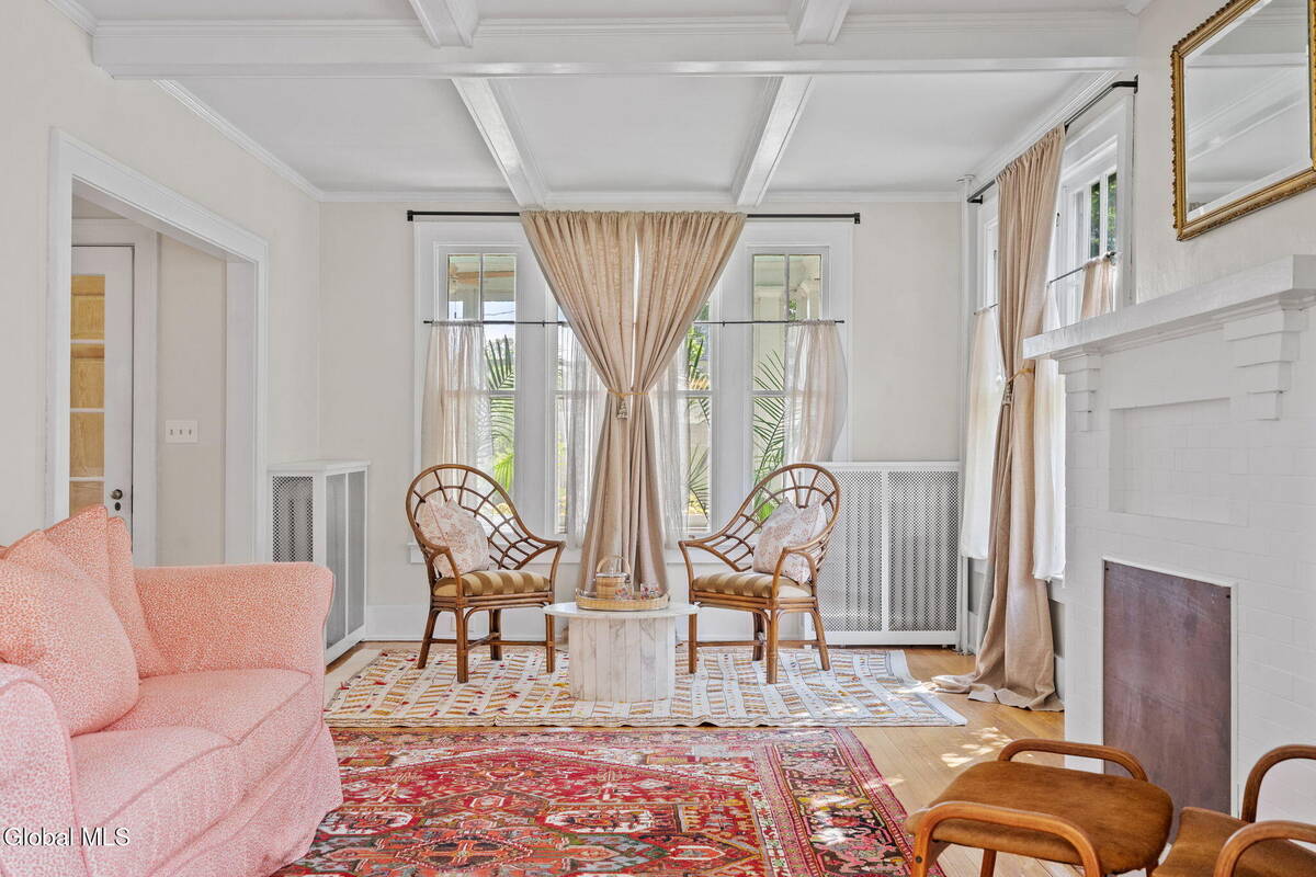 #36 photo, 39 5th Avenue, Saratoga Springs , NY 12866