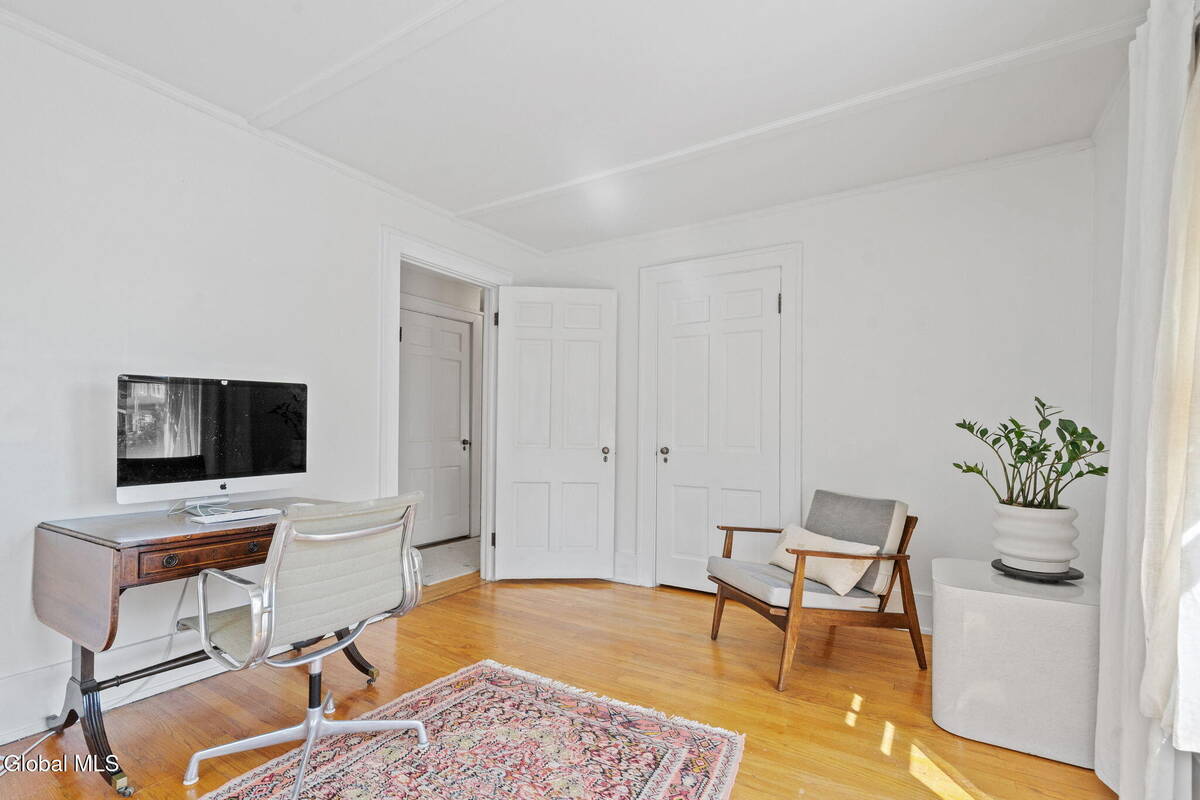 #57 photo, 39 5th Avenue, Saratoga Springs , NY 12866