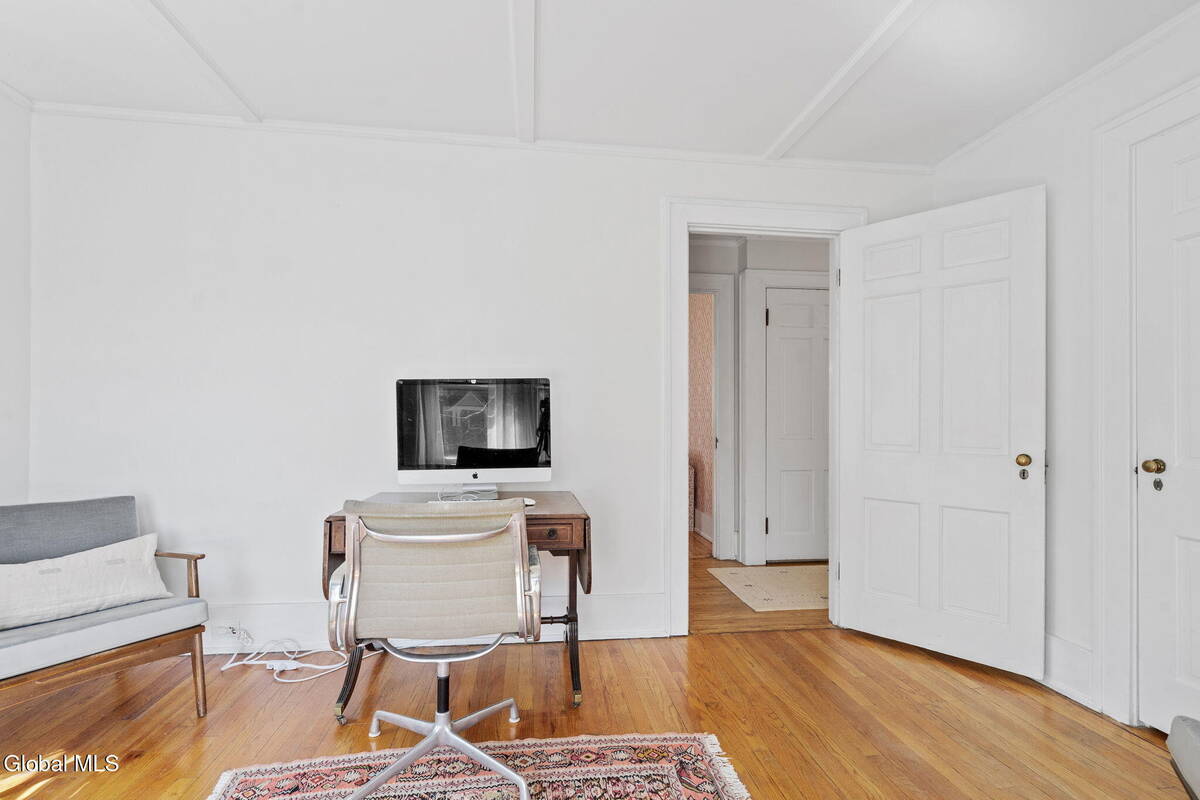 #58 photo, 39 5th Avenue, Saratoga Springs , NY 12866