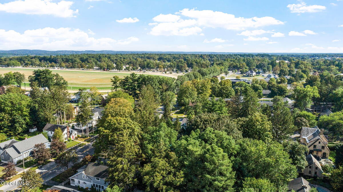 #84 photo, 39 5th Avenue, Saratoga Springs , NY 12866