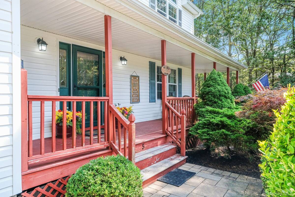 #2 photo, 5 Bridal Path, サフォーク郡 Center Moriches , NY 11934