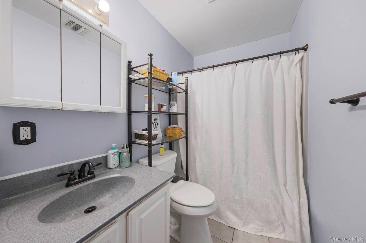 #24 photo, 5 Bridal Path, サフォーク郡 Center Moriches , NY 11934