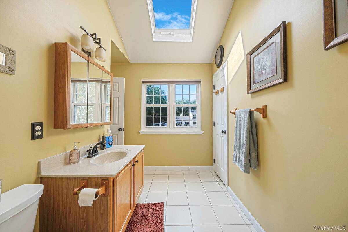 #29 photo, 5 Bridal Path, サフォーク郡 Center Moriches , NY 11934