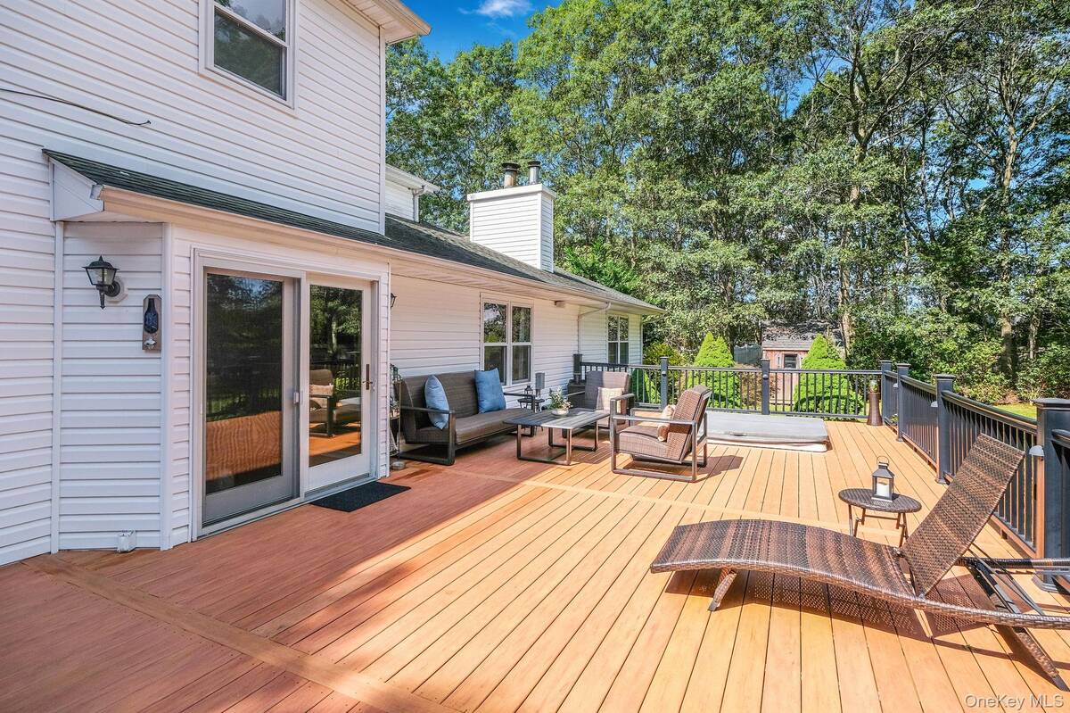 #40 photo, 5 Bridal Path, サフォーク郡 Center Moriches , NY 11934