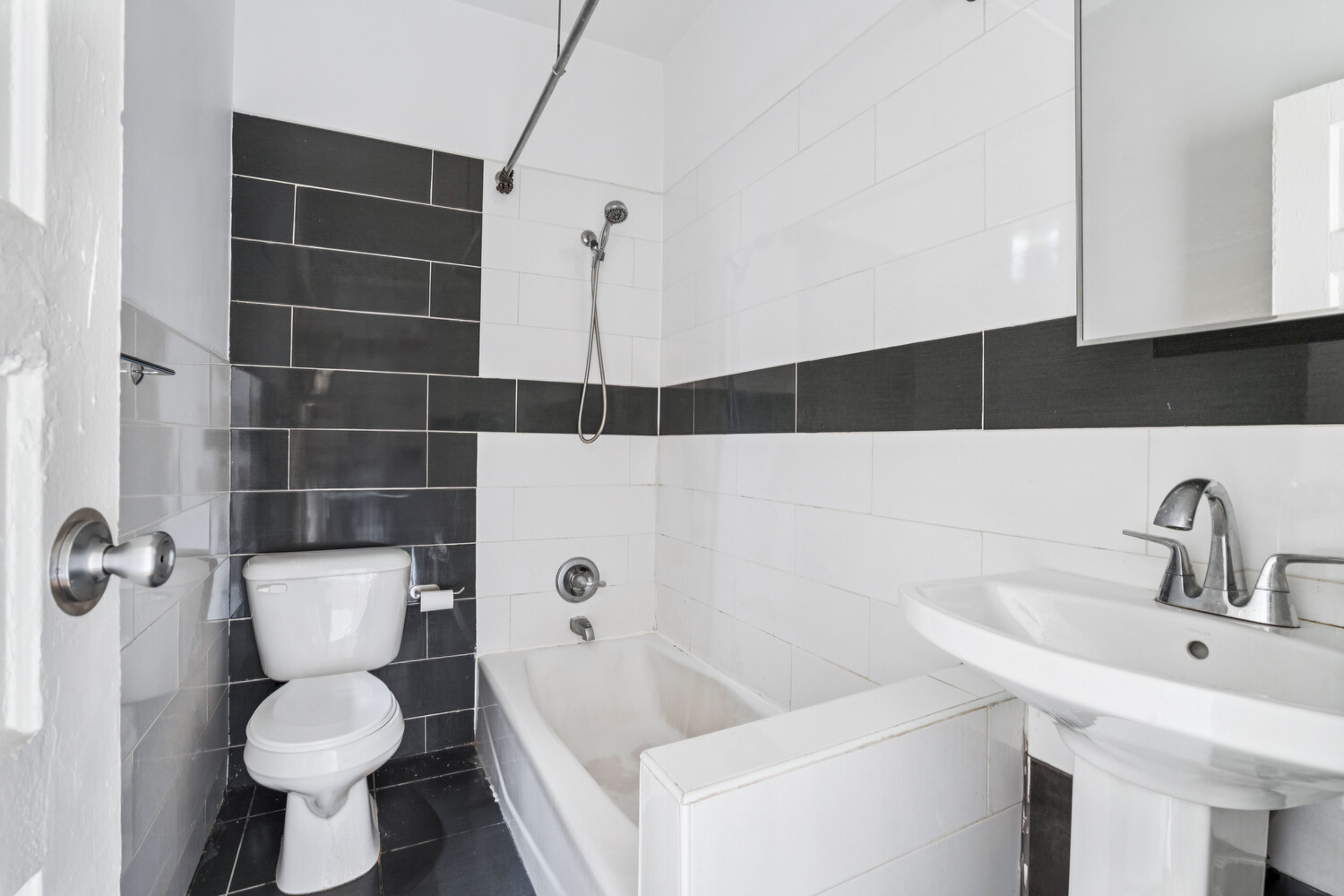 #16 photo, 248 ROCHESTER Avenue, Weeksville , NY 11213