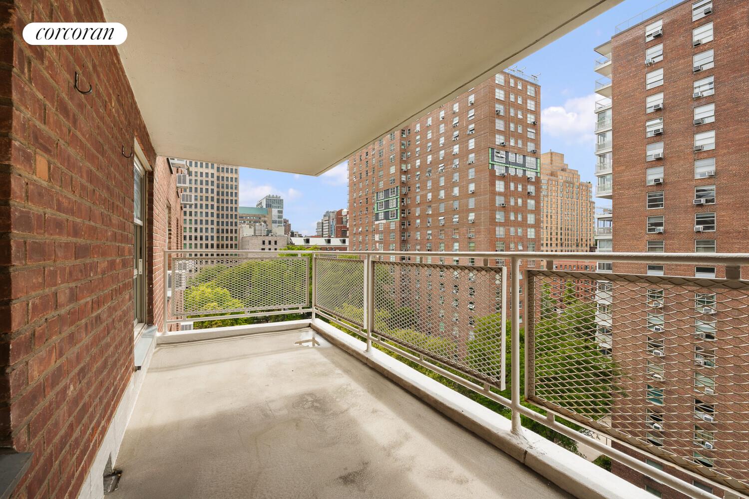 #8 photo, 90 LA SALLE Street, Morningside Heights , NY 10027