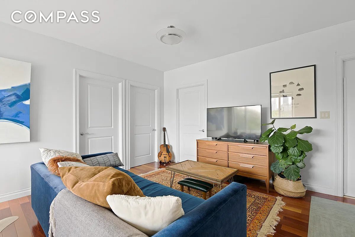 #1 photo, Astoria, クイーンズ区 Astoria , NY 11102