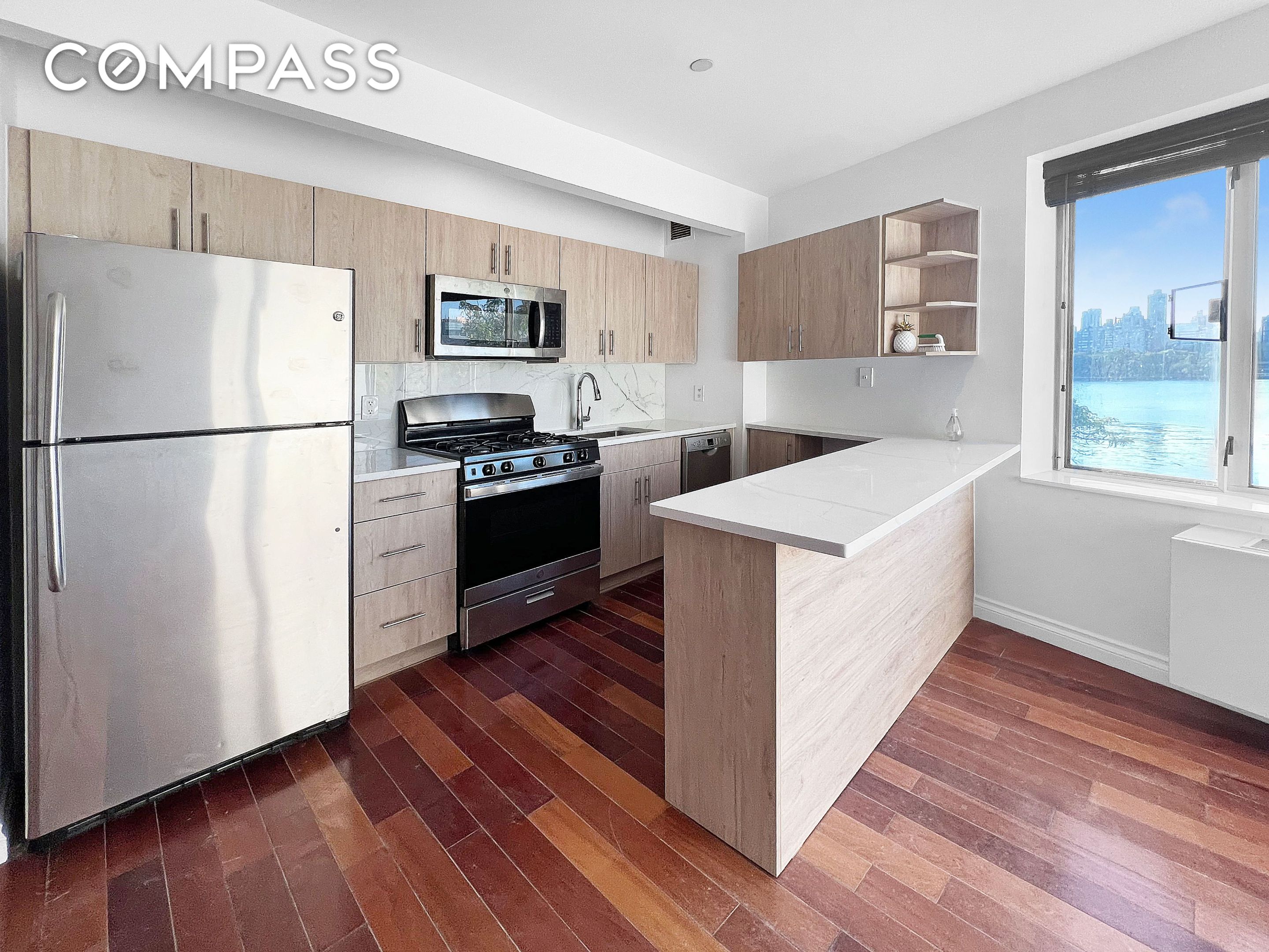 #4 photo, Astoria, クイーンズ区 Astoria , NY 11102