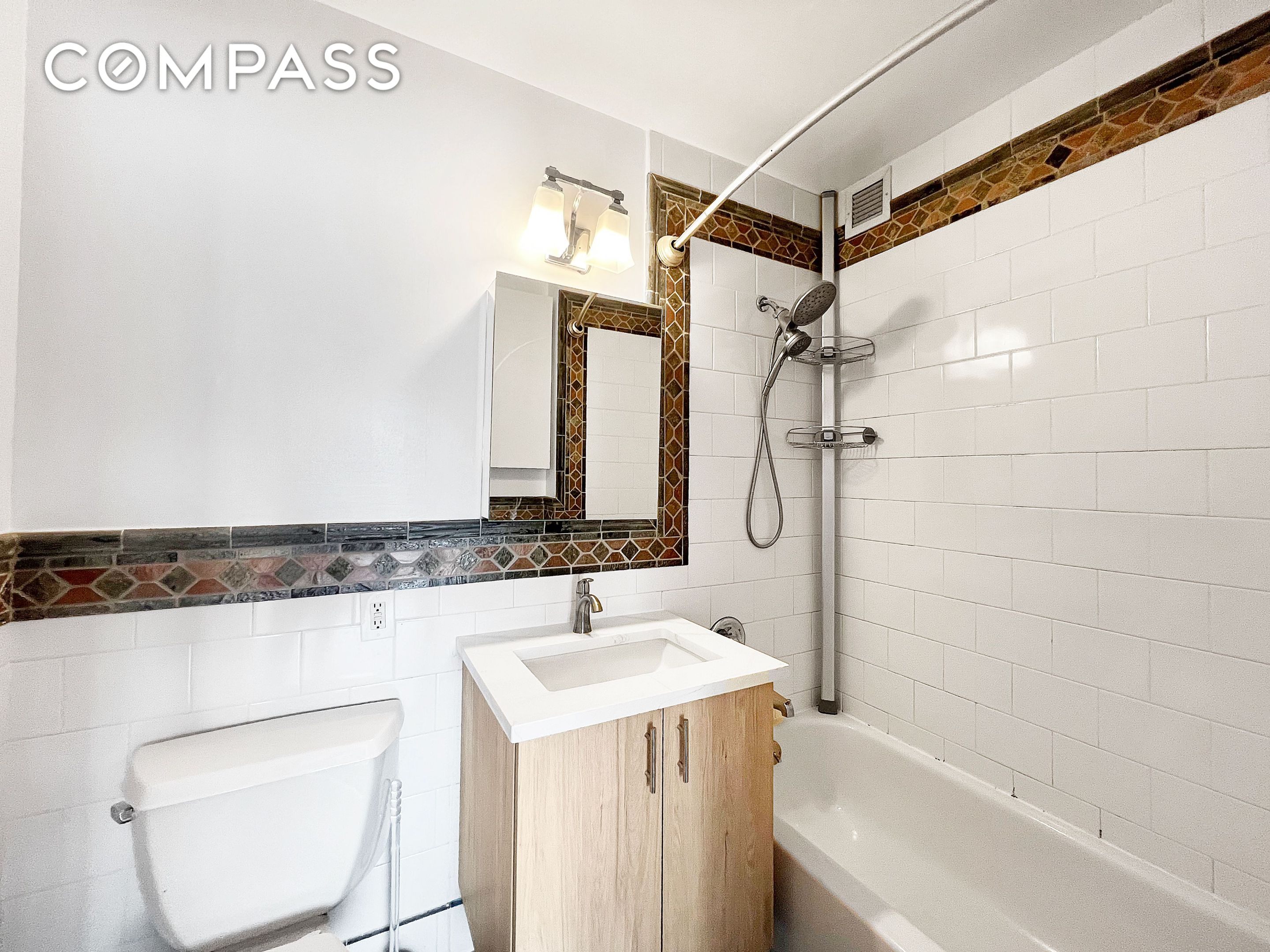 #7 photo, Astoria, クイーンズ区 Astoria , NY 11102